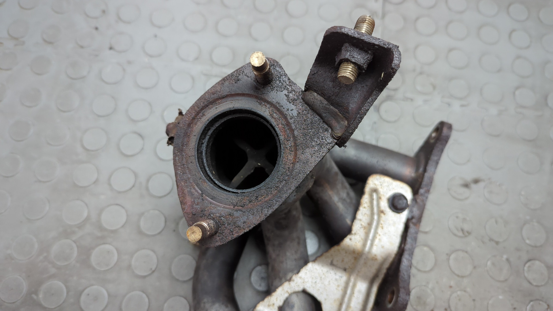 Коллектор выпускной