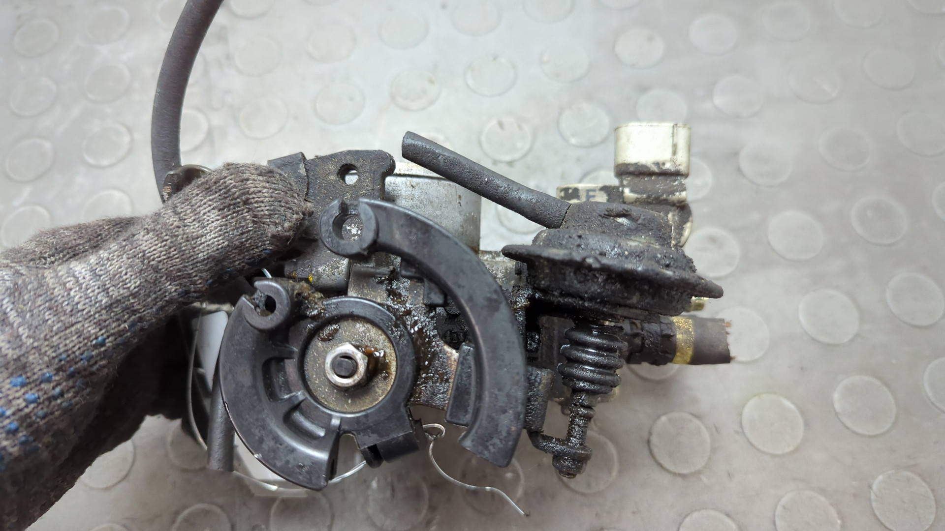 Заслонка дроссельная электрическая