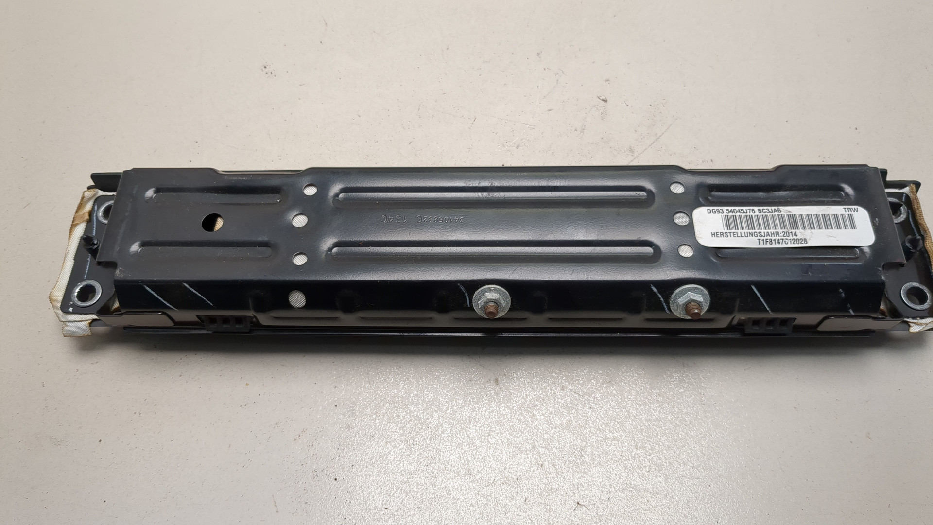 Подушка безопасности нижняя (для колен)