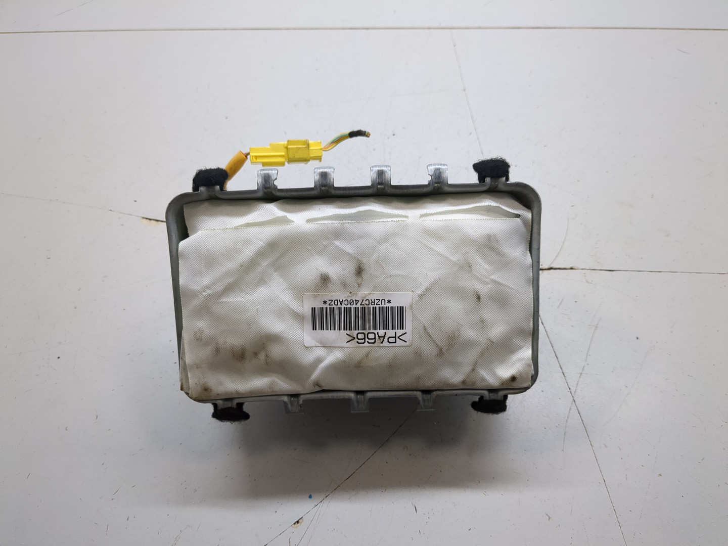 Подушка безопасности пассажирская (в торпедо)