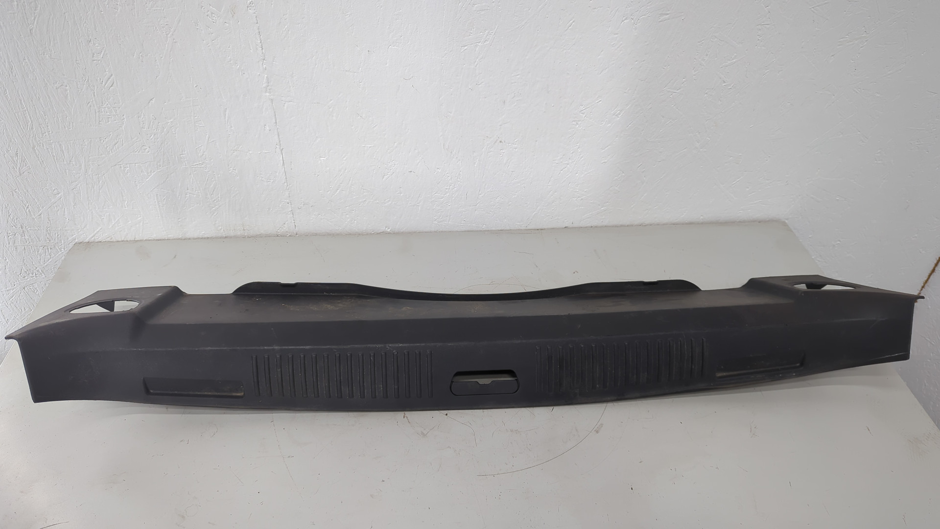 Обшивка двери багажника