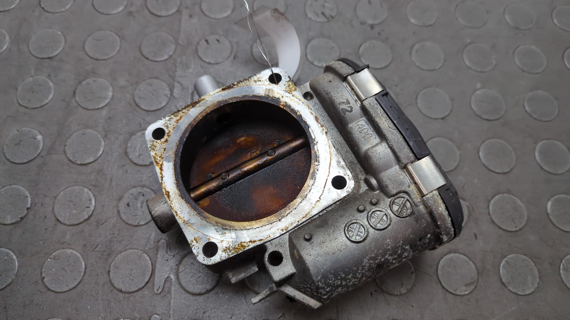 Заслонка дроссельная электрическая