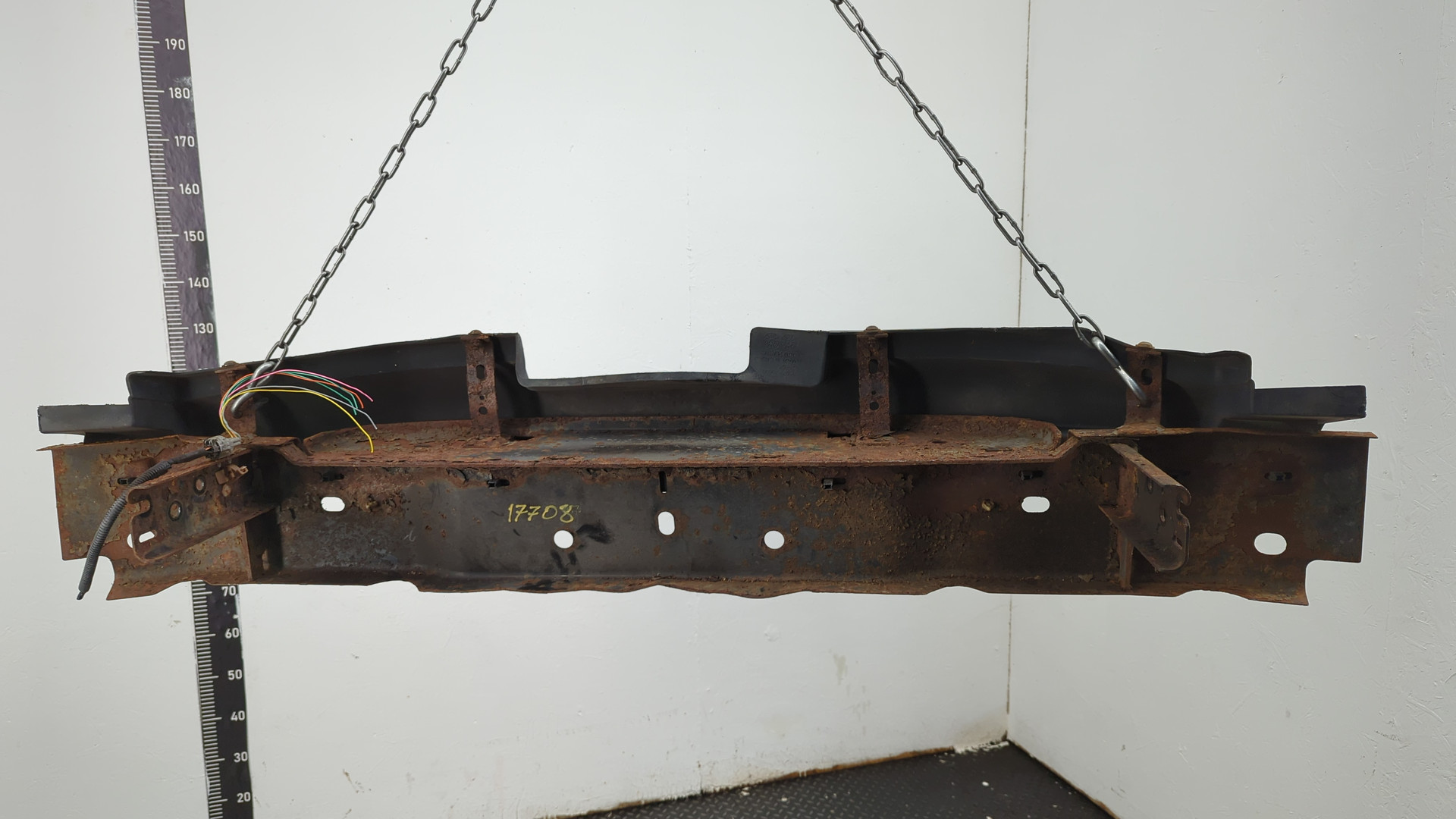 Бампер задний