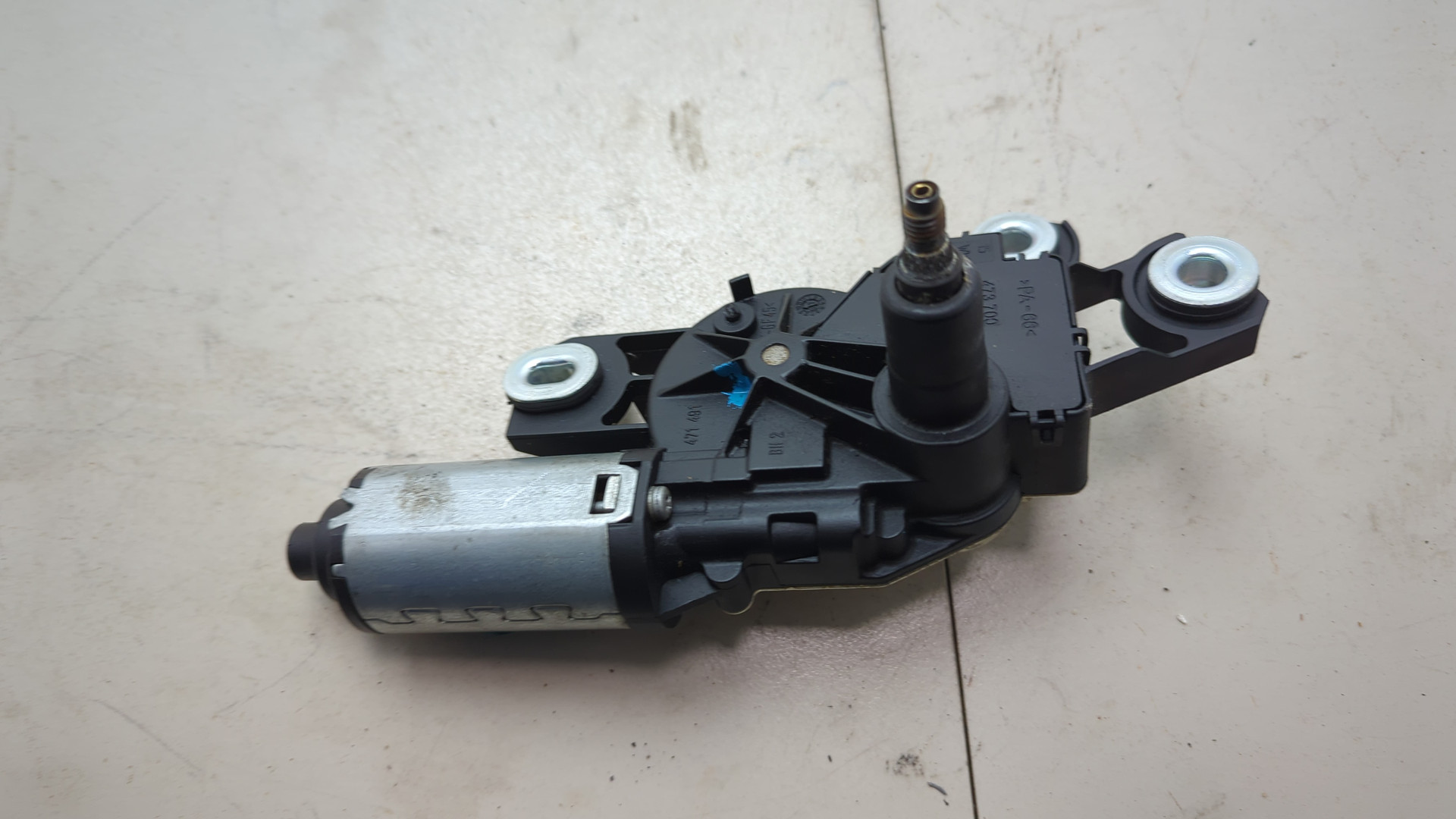 Моторчик стеклоочистителя задний