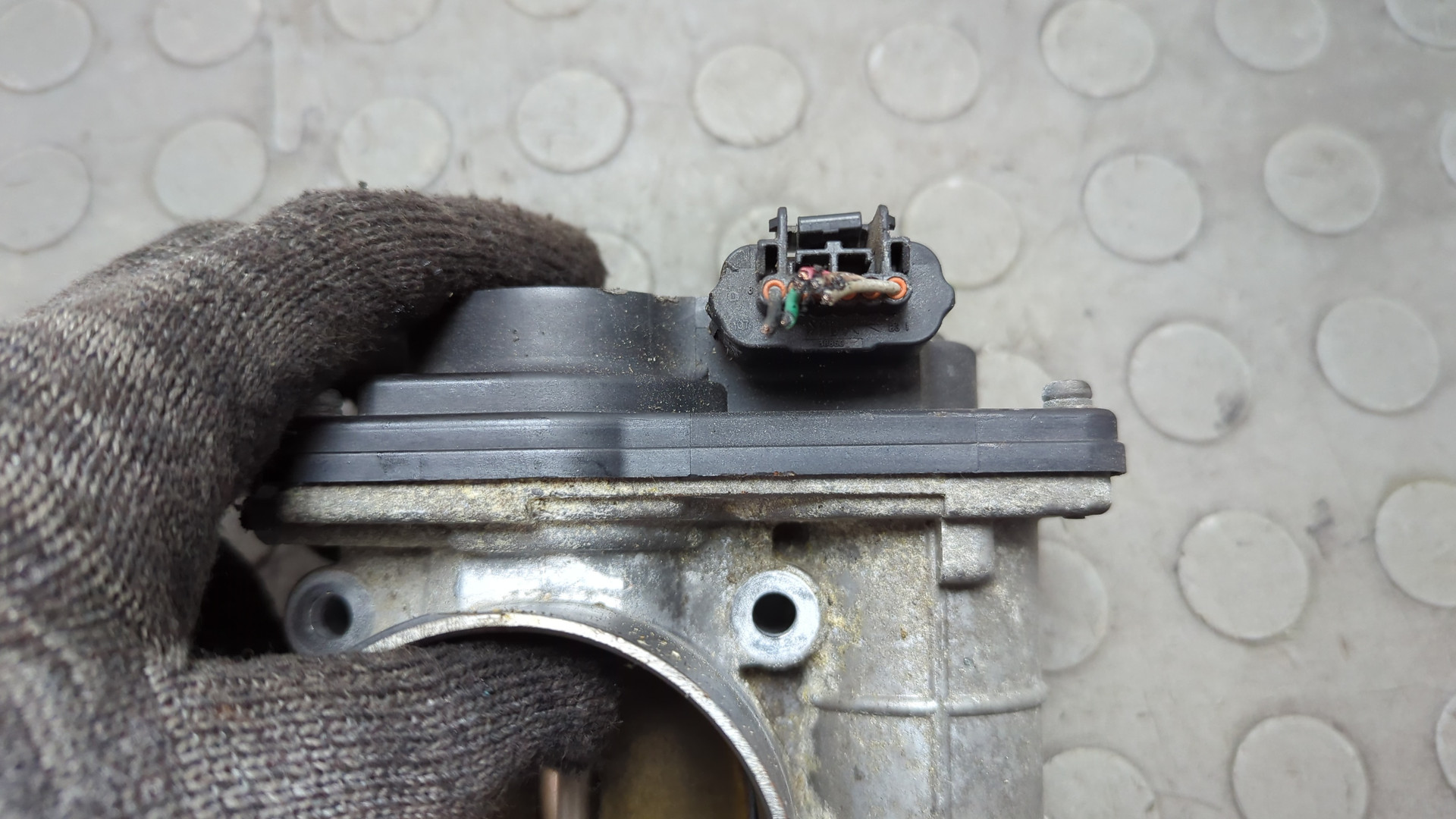 Заслонка дроссельная электрическая