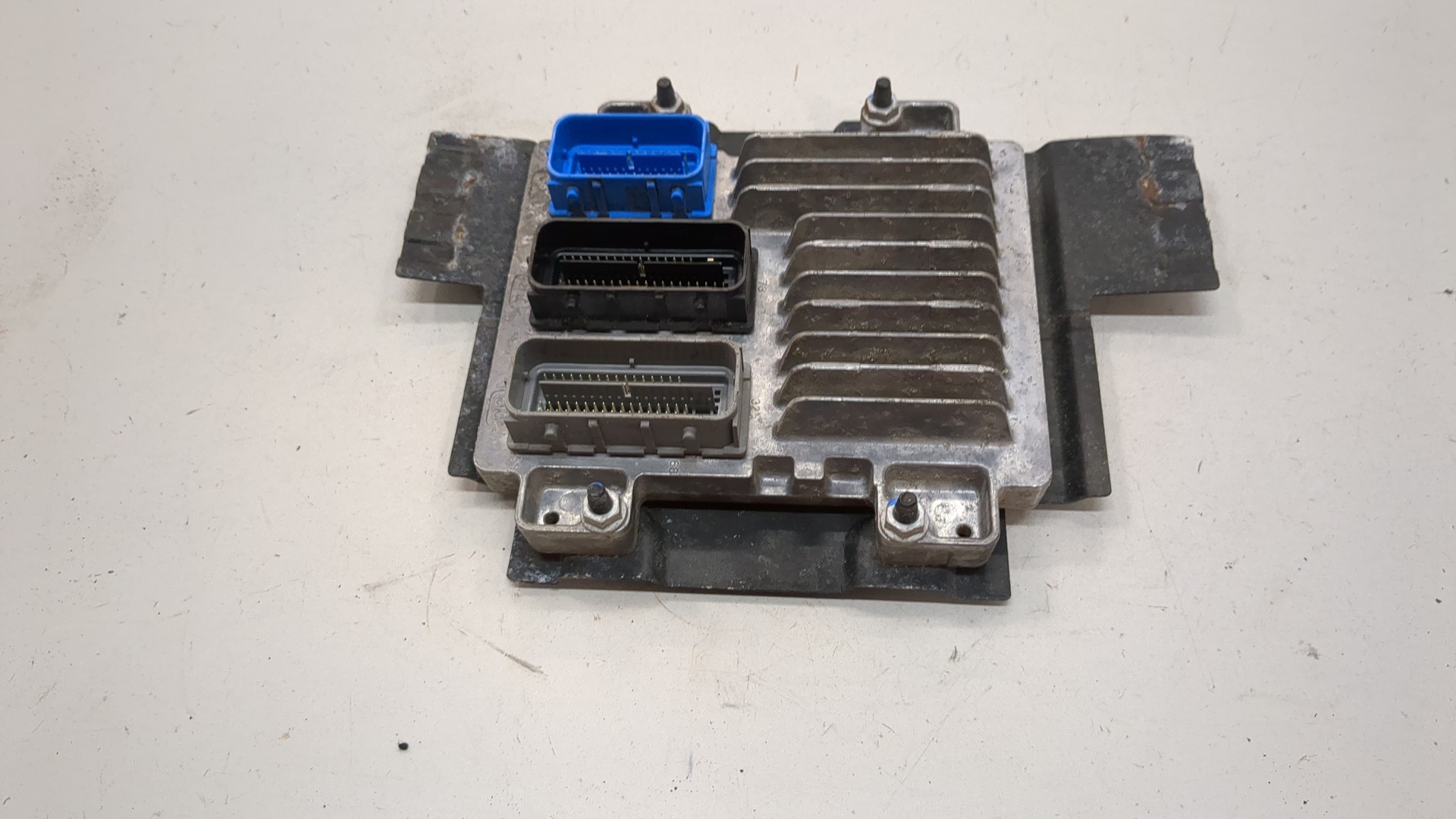 Блок управления двигателем