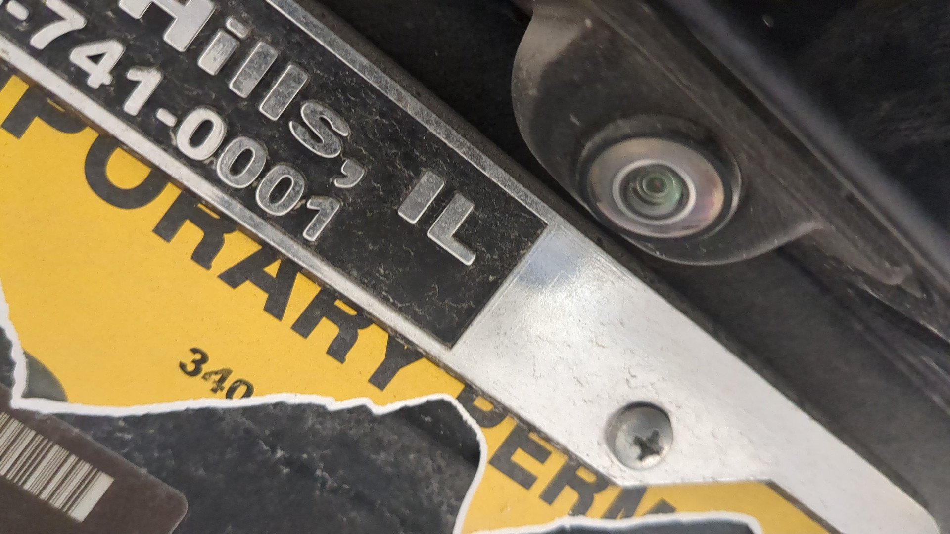 Дверь багажника