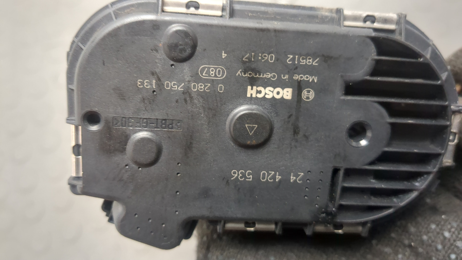 Заслонка дроссельная электрическая