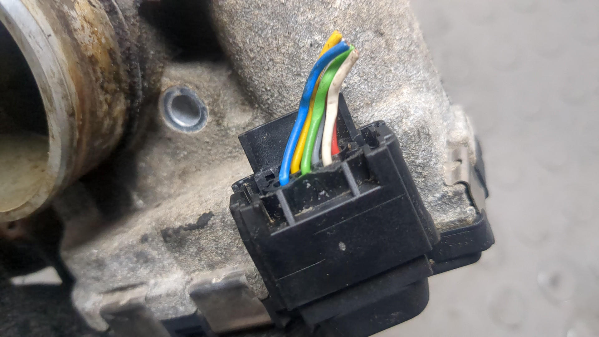 Заслонка дроссельная электрическая