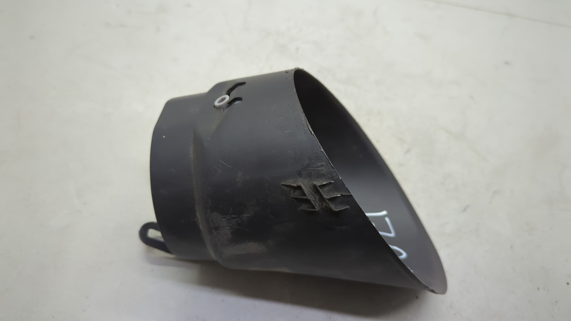 Фара противотуманная левая