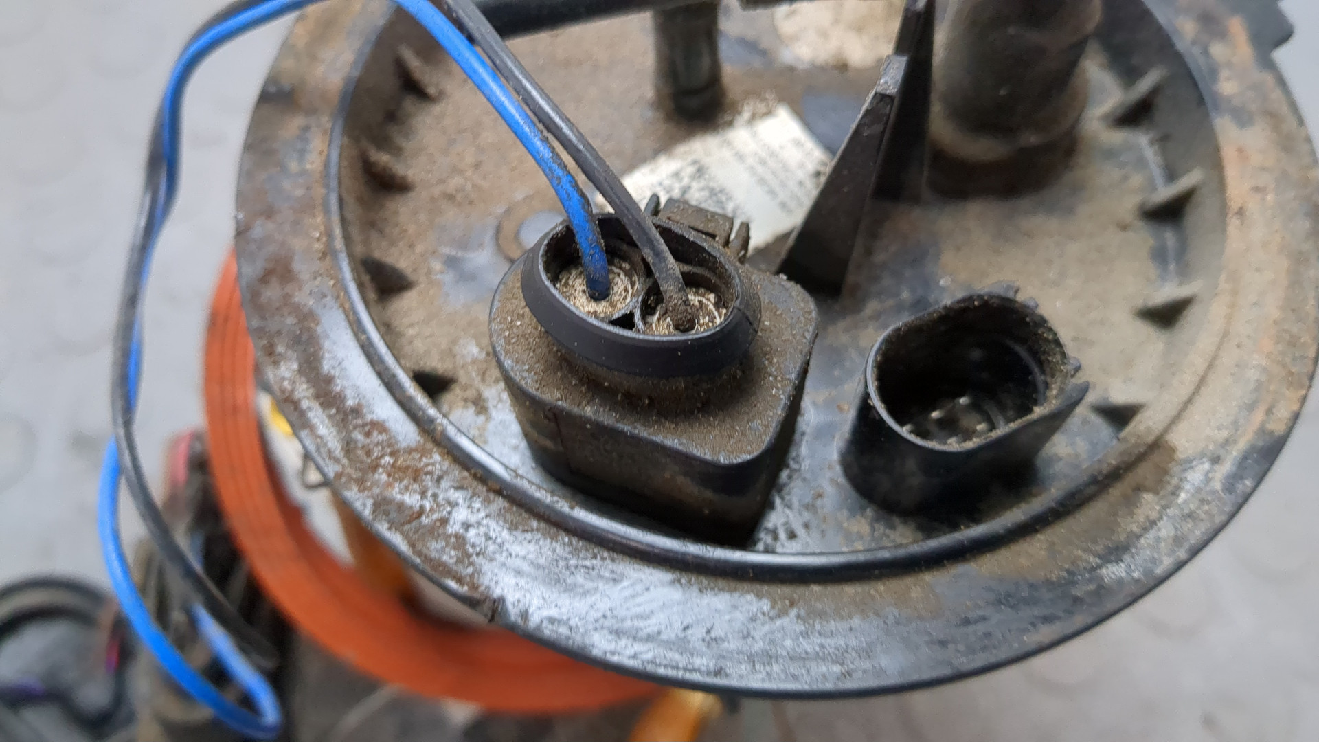 Насос топливный электрический