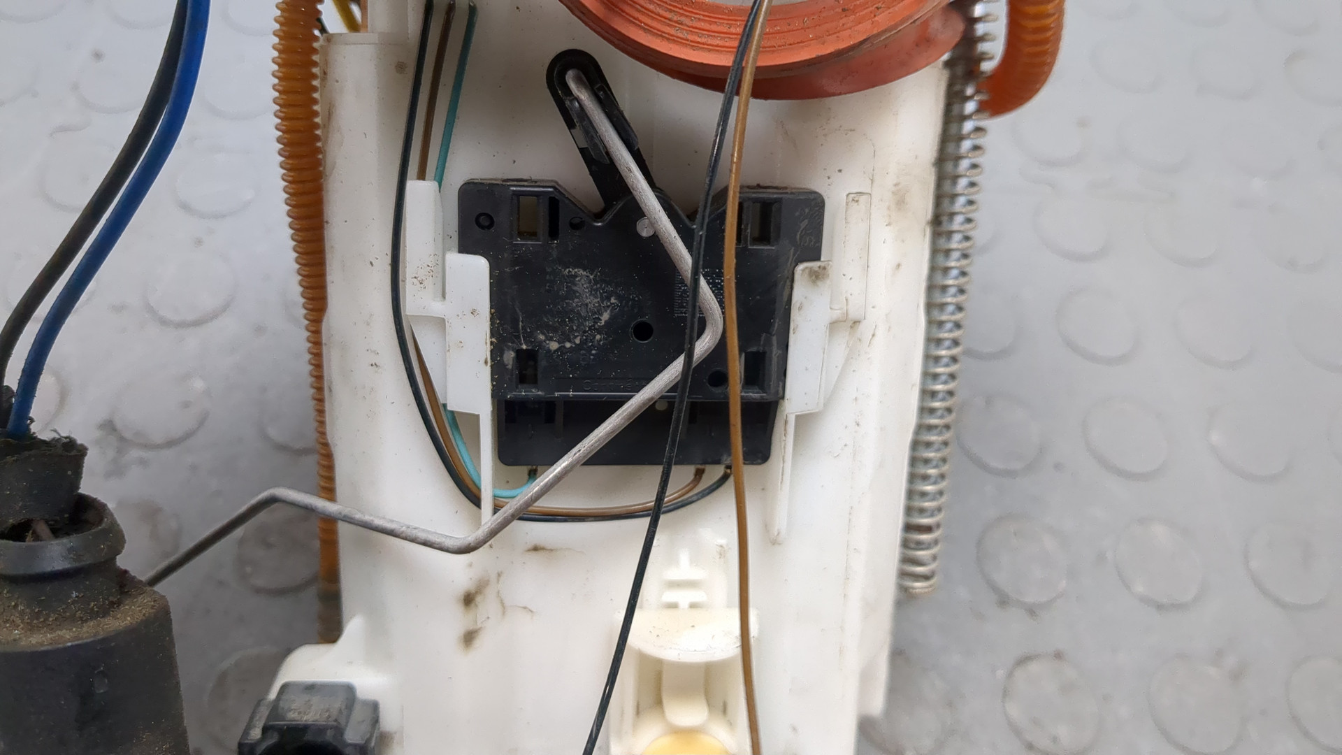 Насос топливный электрический