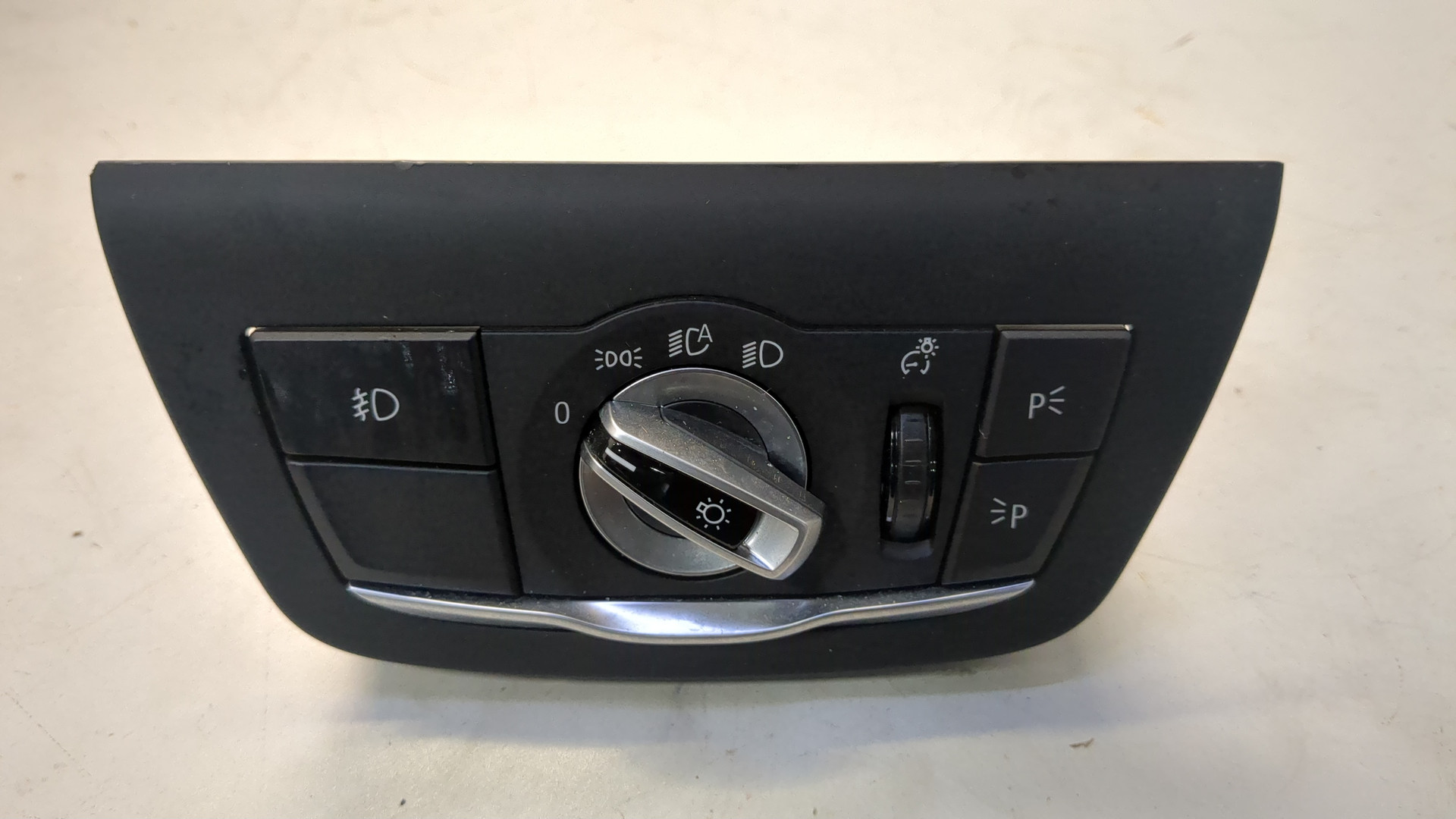 Переключатель света фар