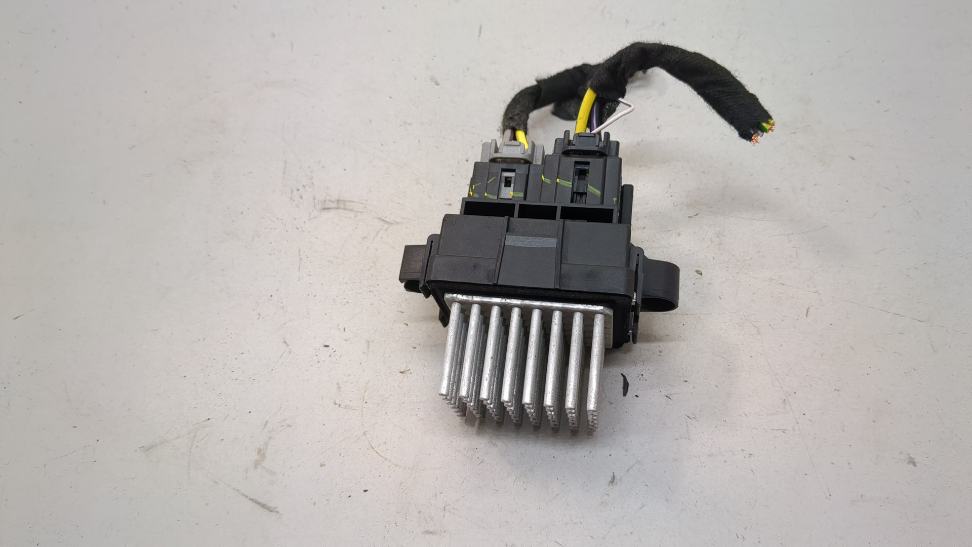 Резистор отопителя