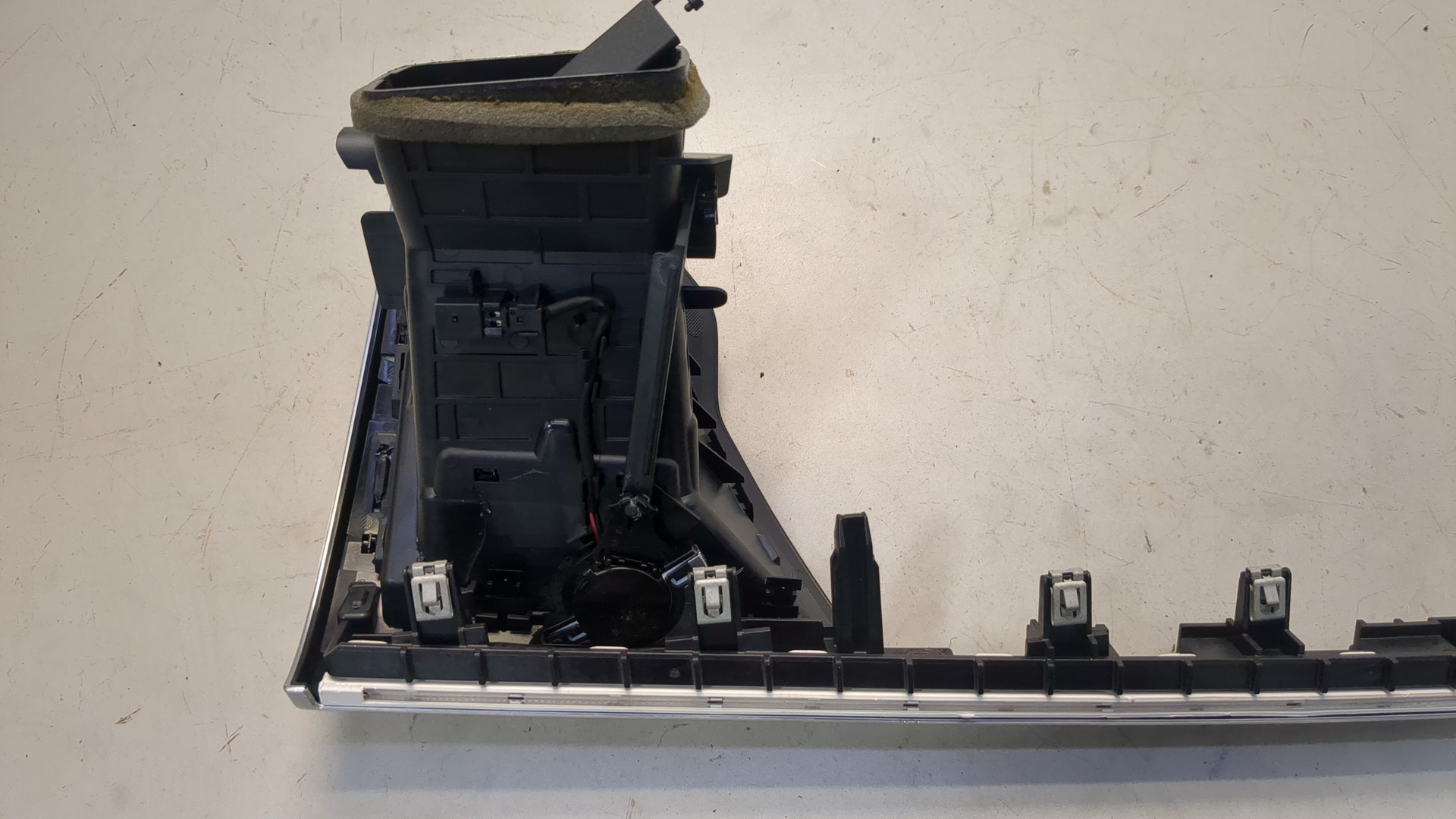 Дефлектор воздушный