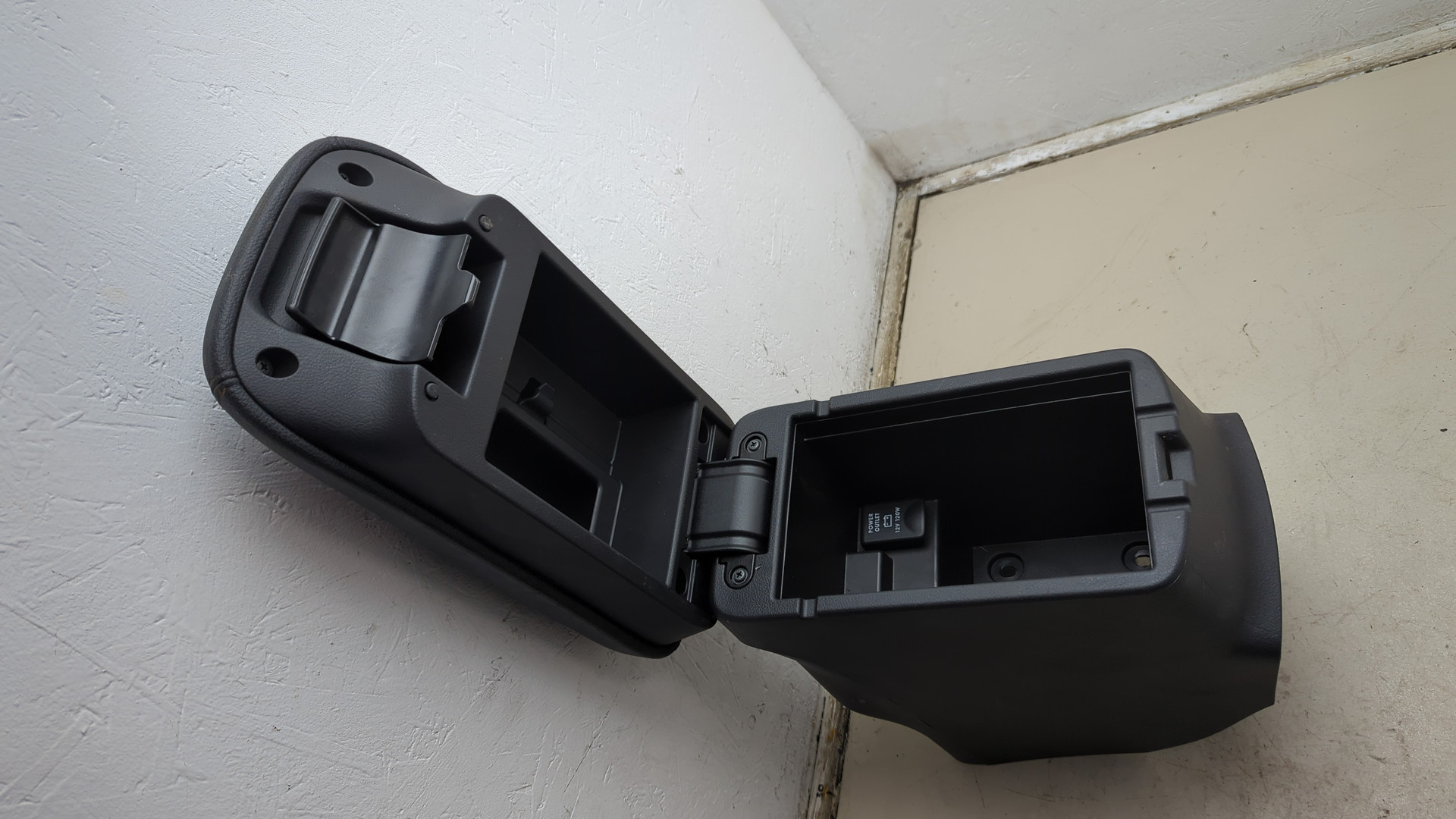 Подлокотник