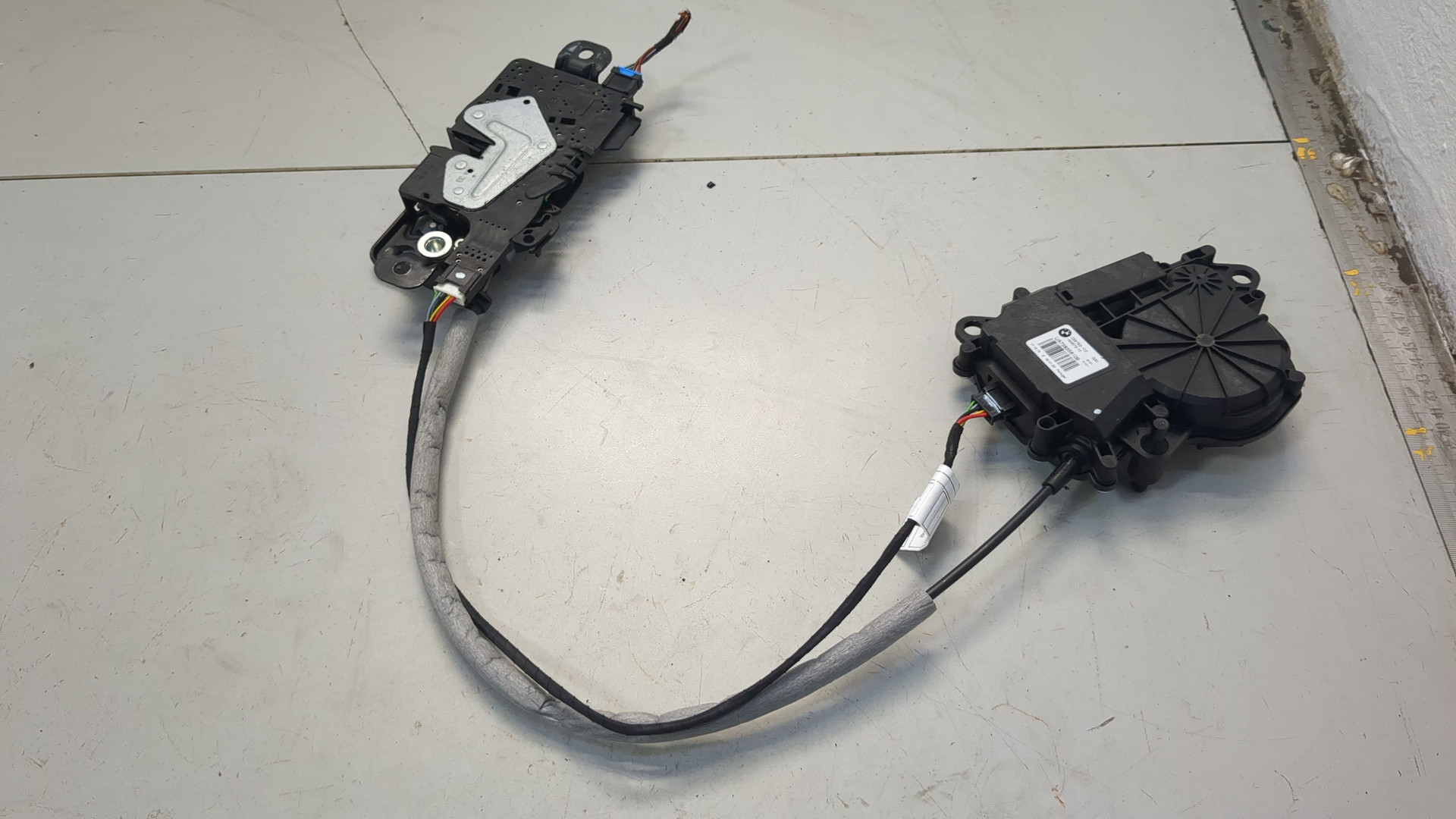 Замок багажника