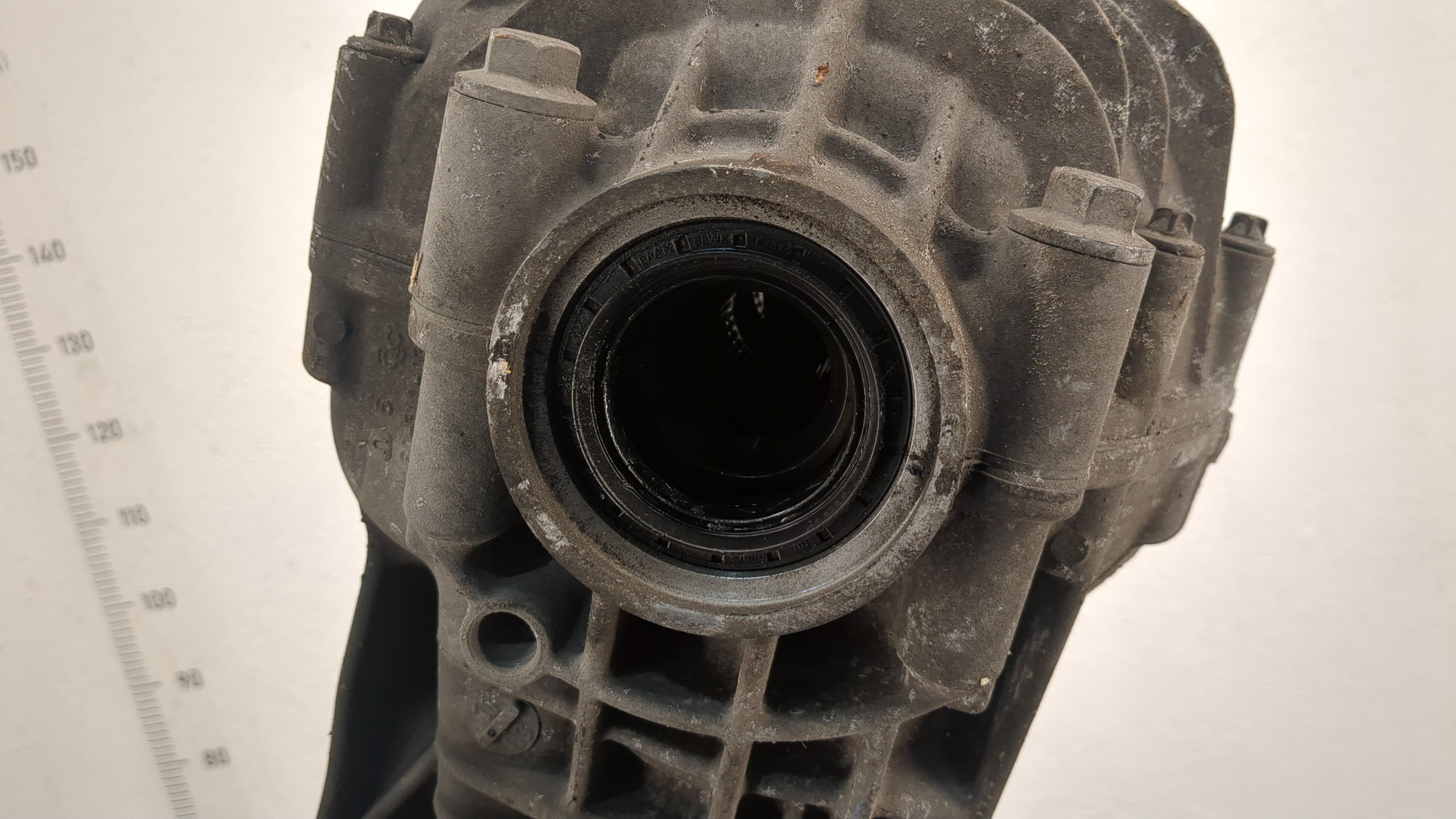 Редуктор переднего моста