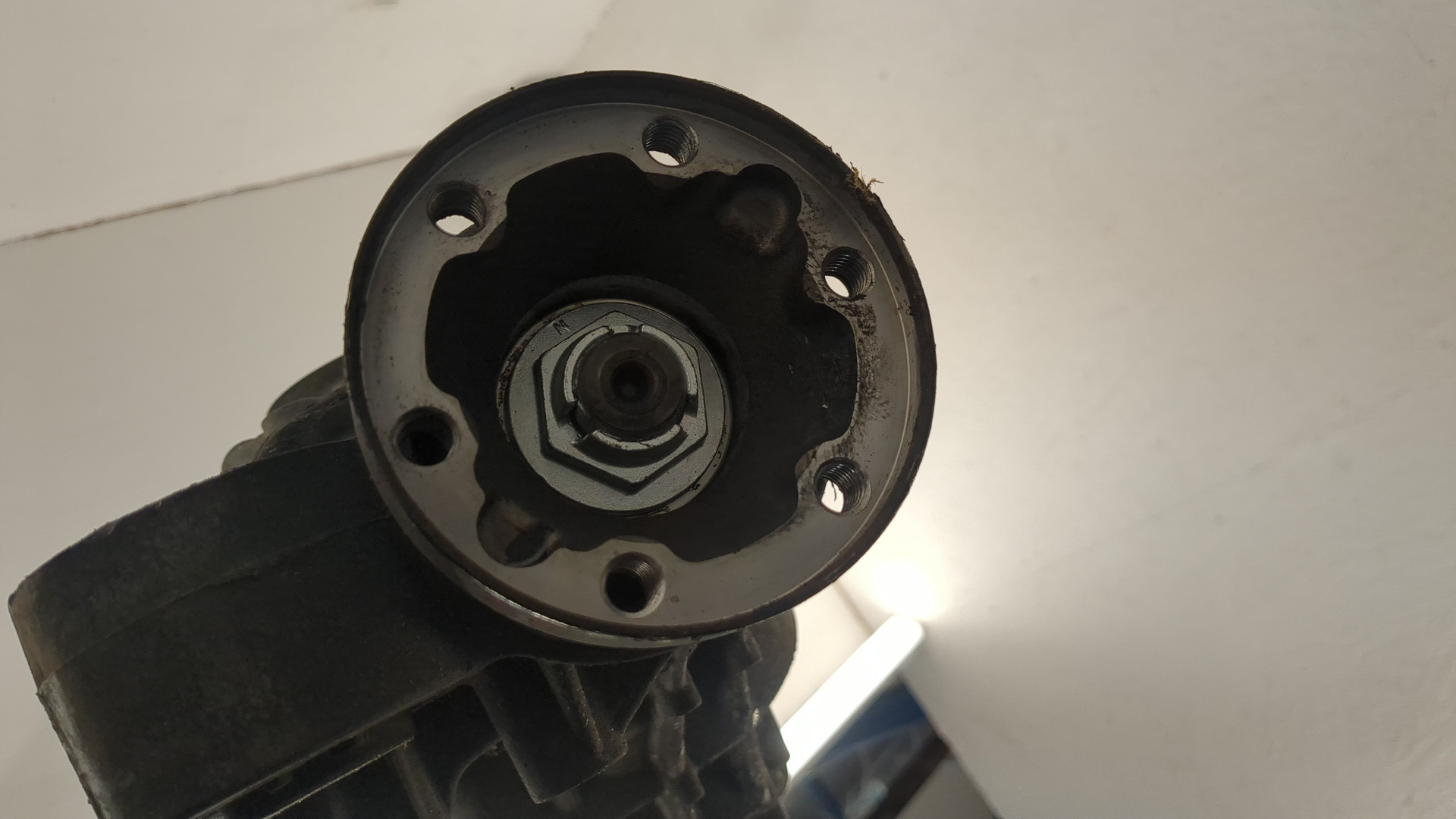 Редуктор переднего моста