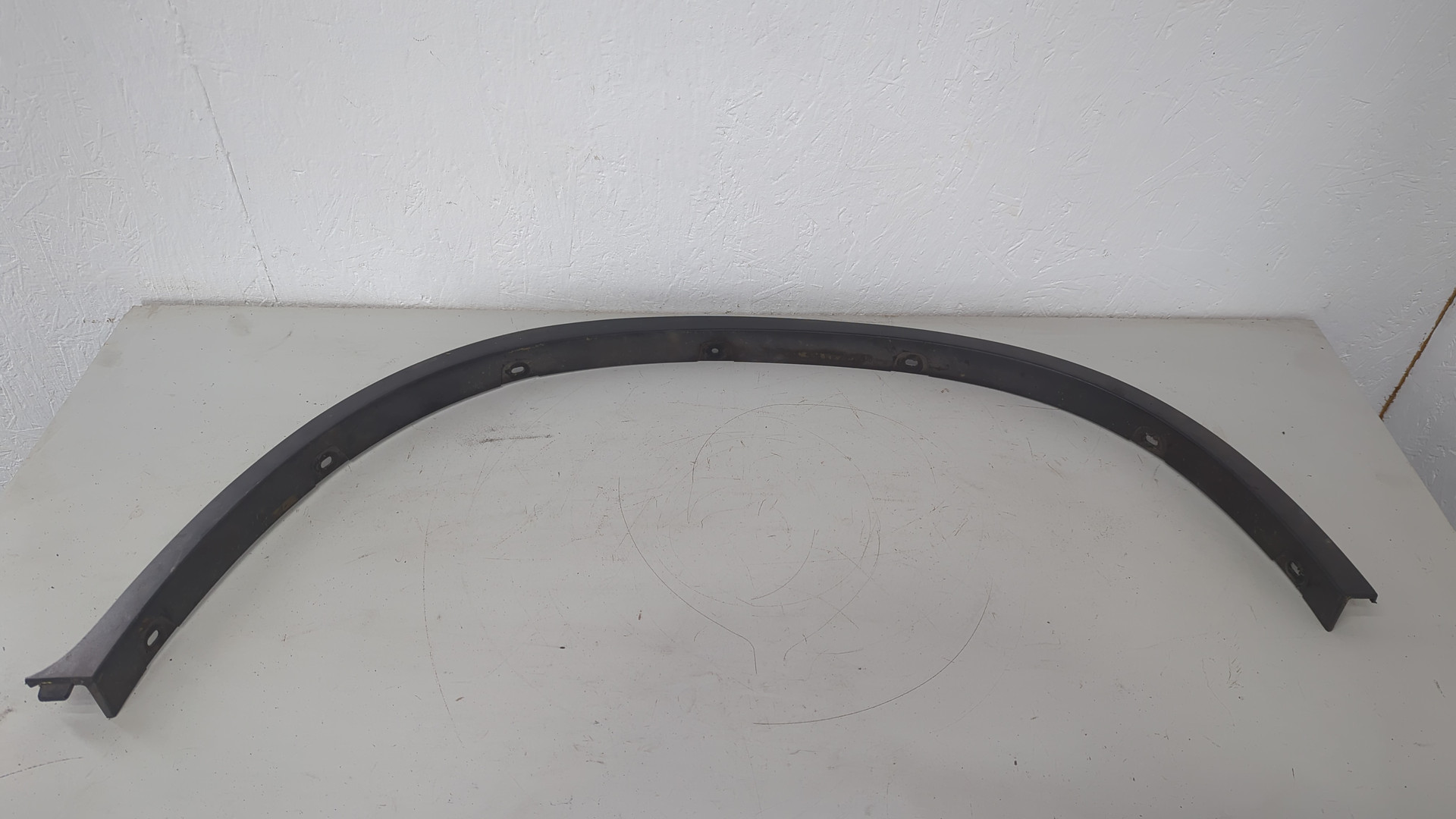 Накладка заднего крыла левого