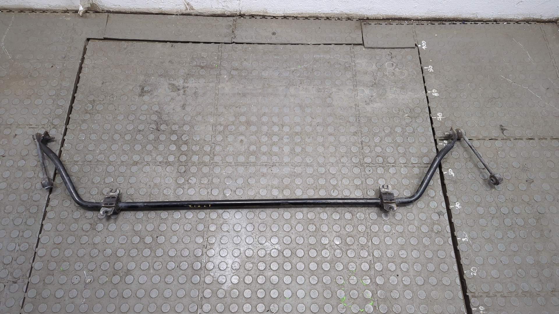 Стабилизатор задний