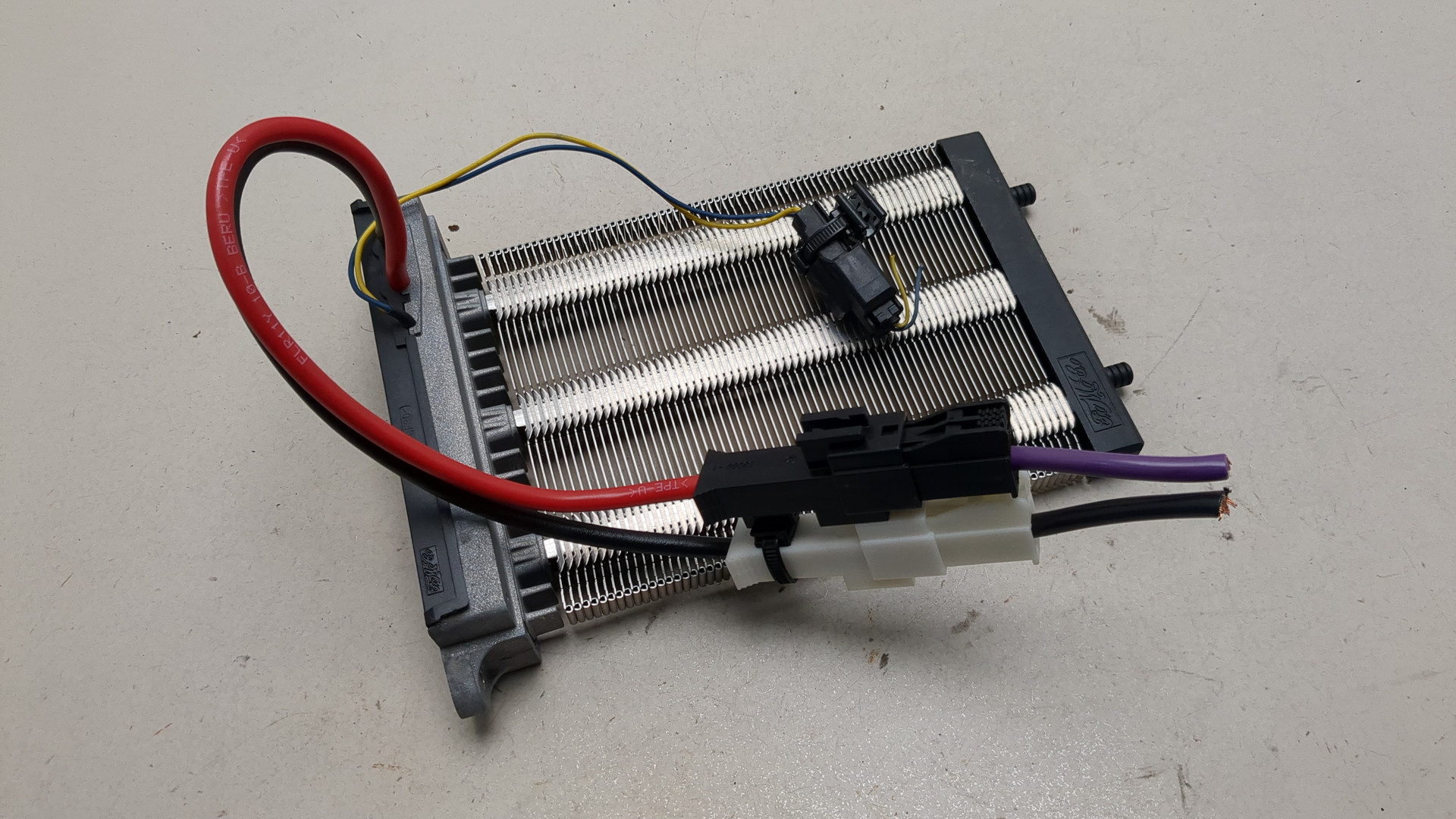 Радиатор отопителя электрический
