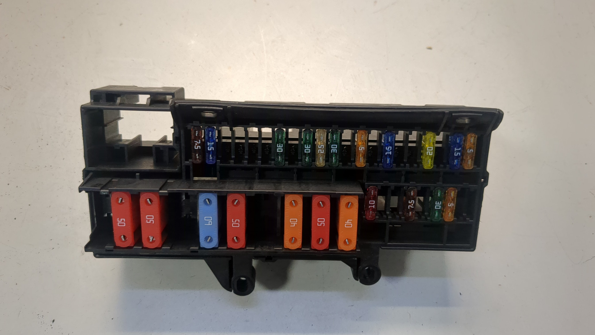 Блок предохранителей