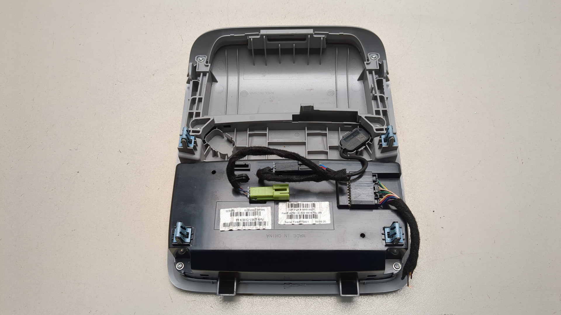 Плафон салонный