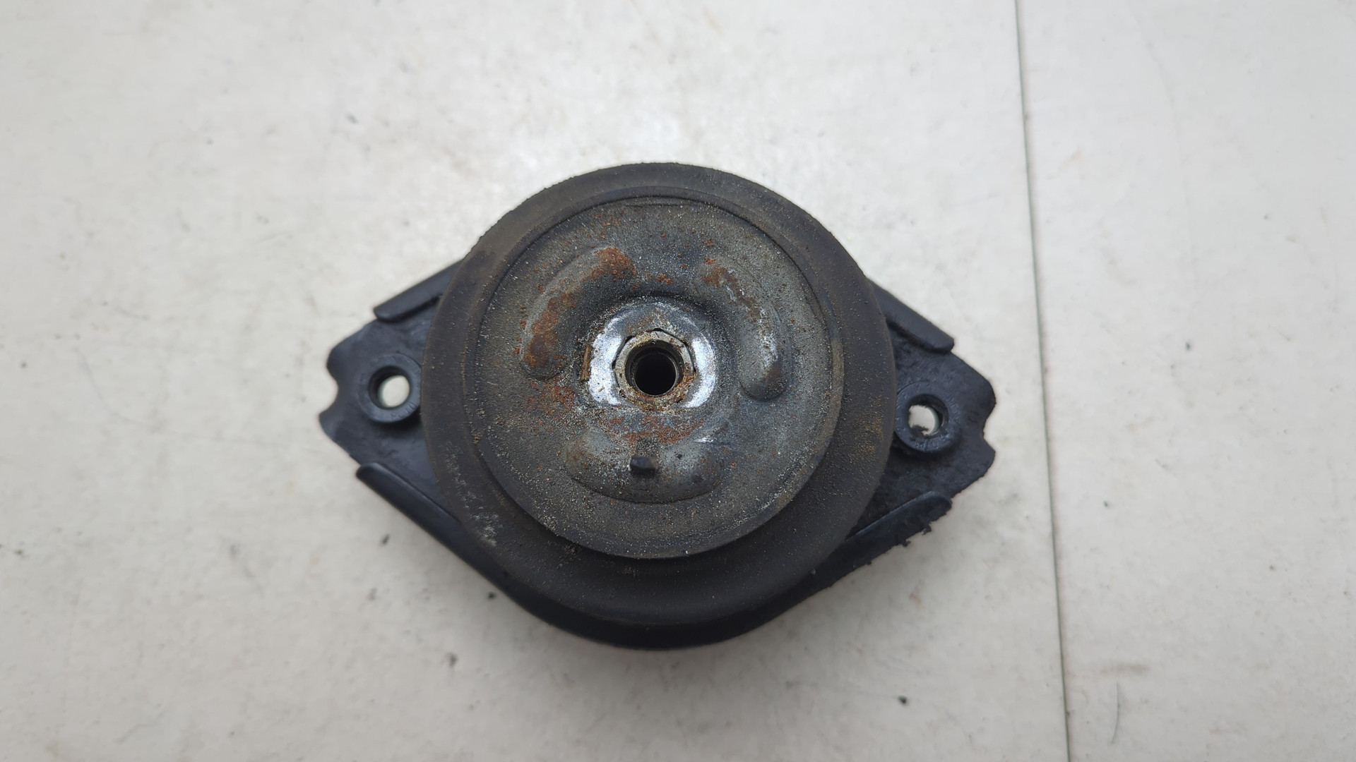 Опора двигателя