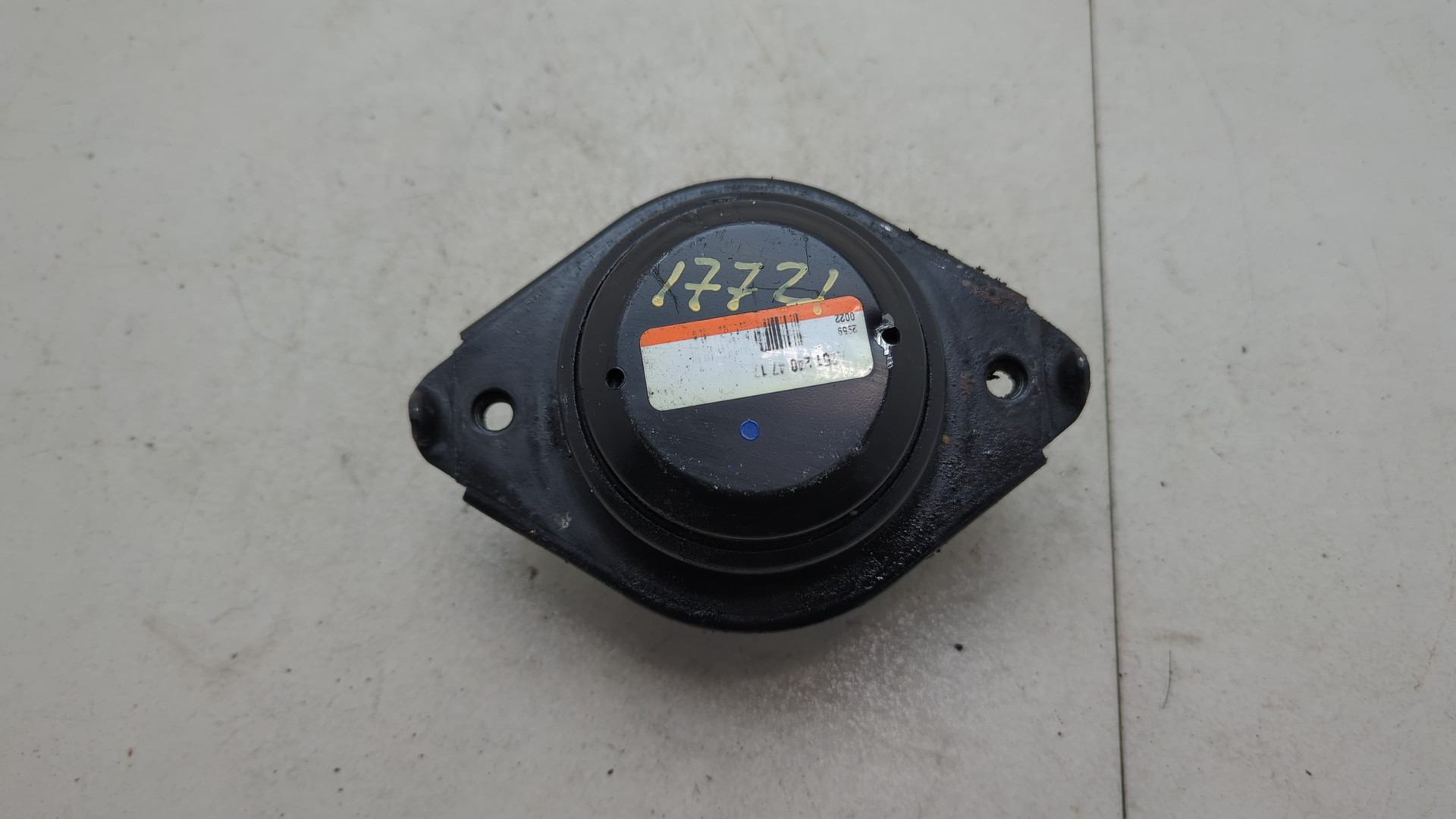 Опора двигателя