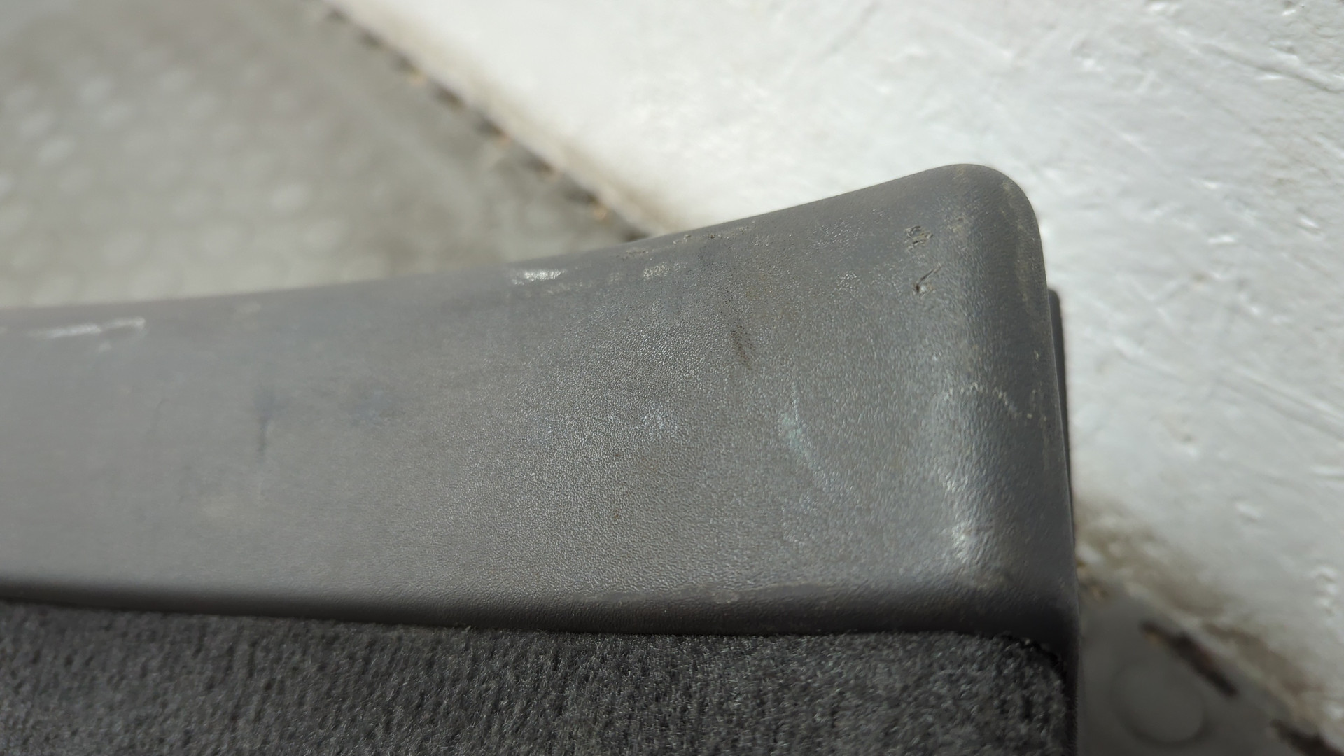 Обшивка двери багажника