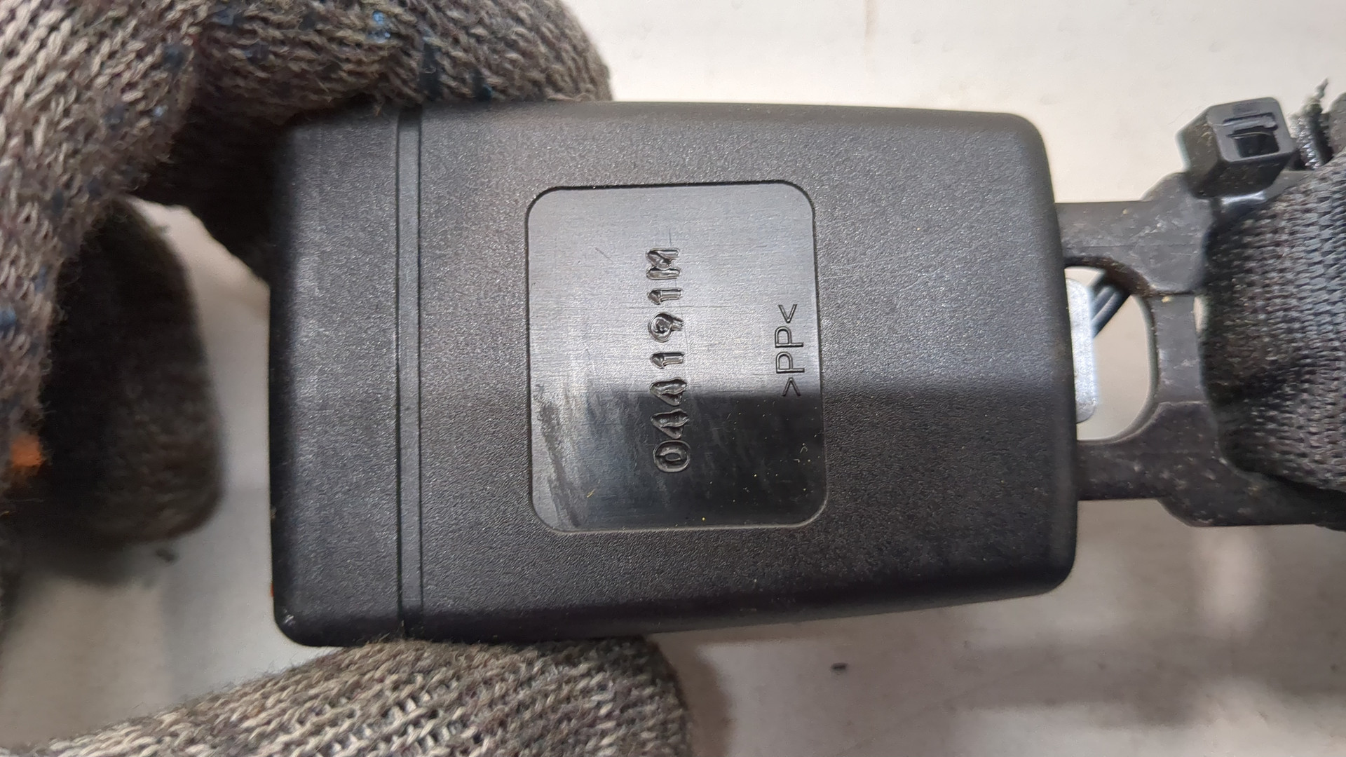 Ответная часть ремня безопасности