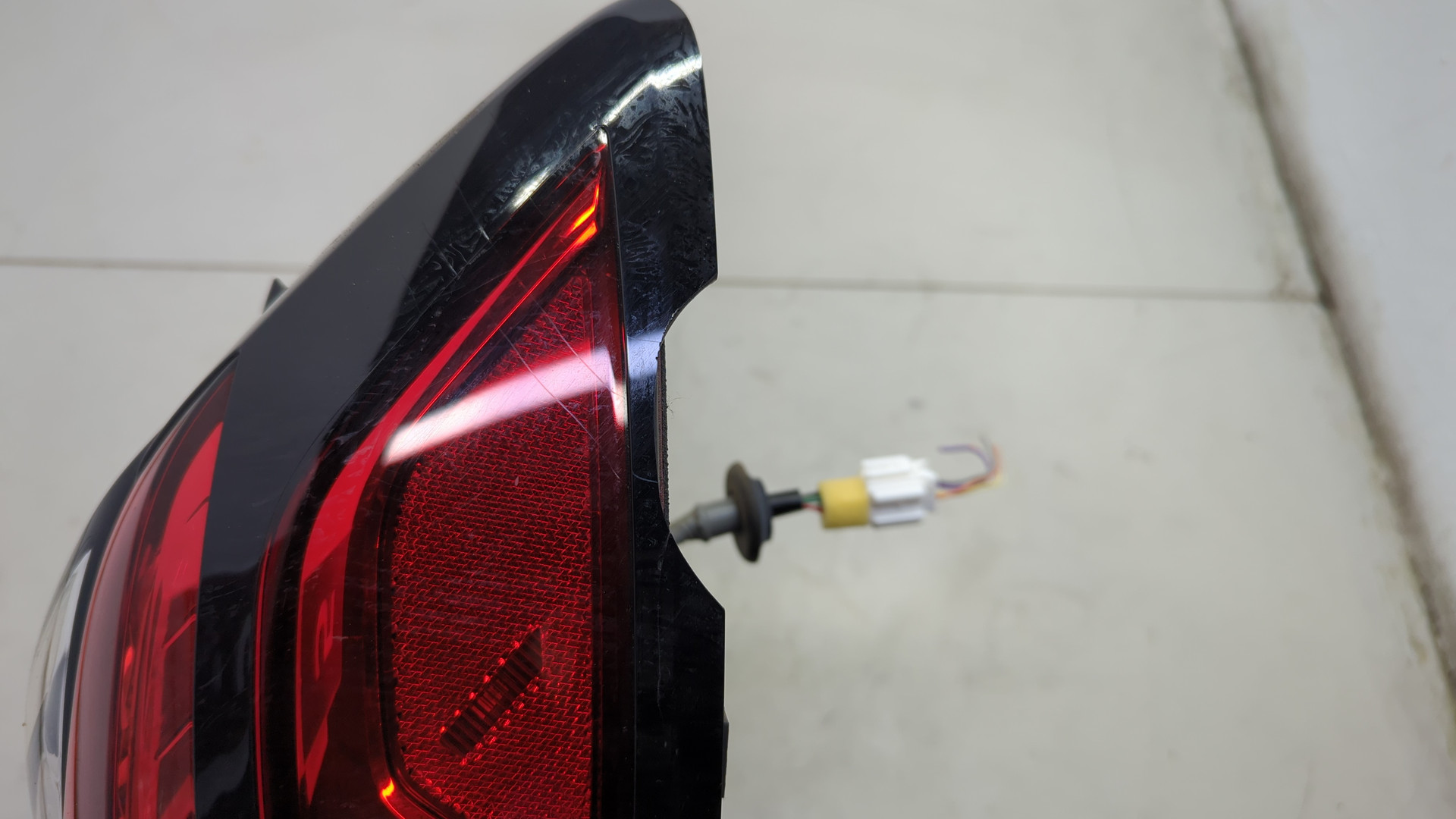 Фонарь задний правый