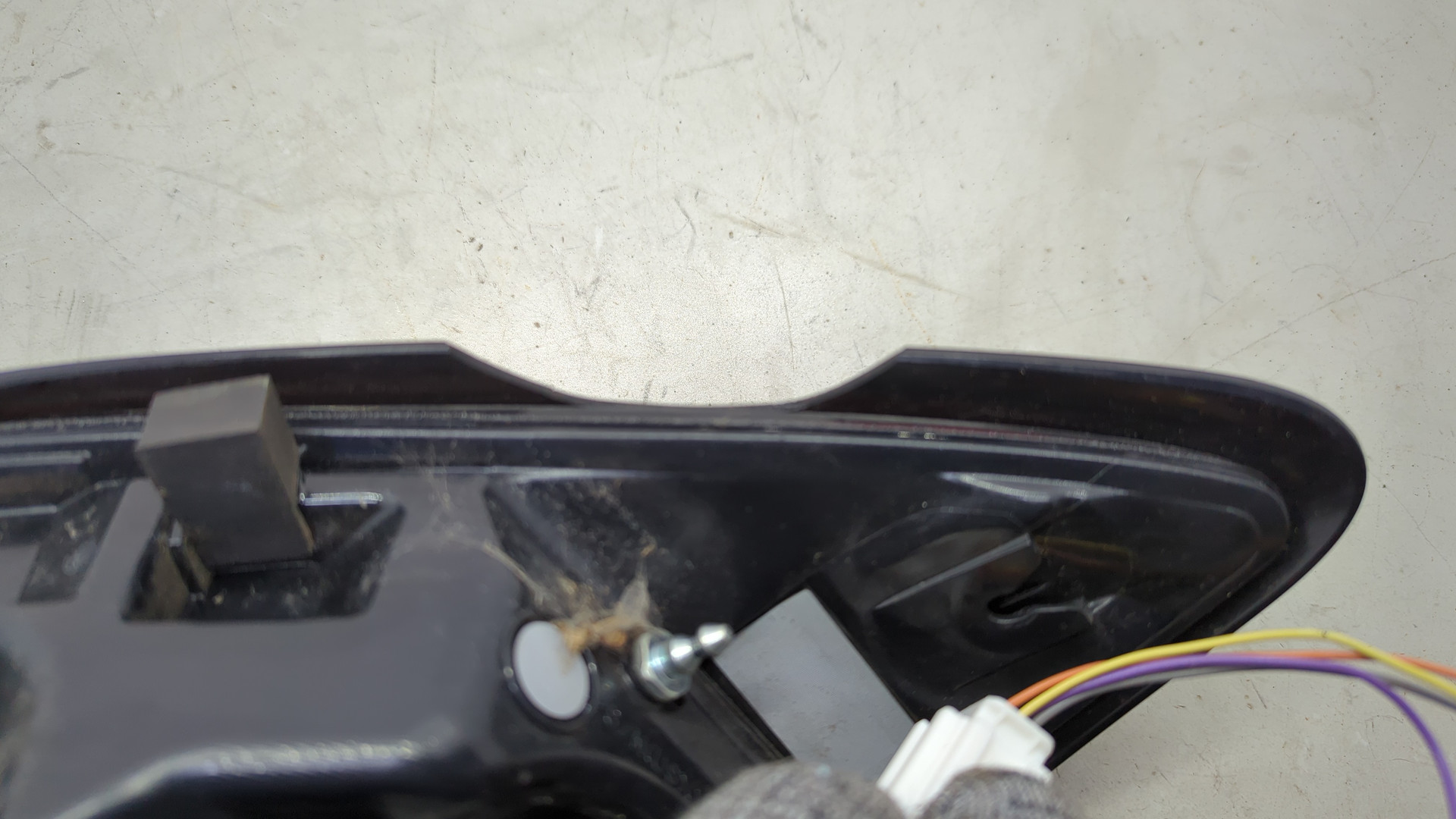 Фонарь задний правый