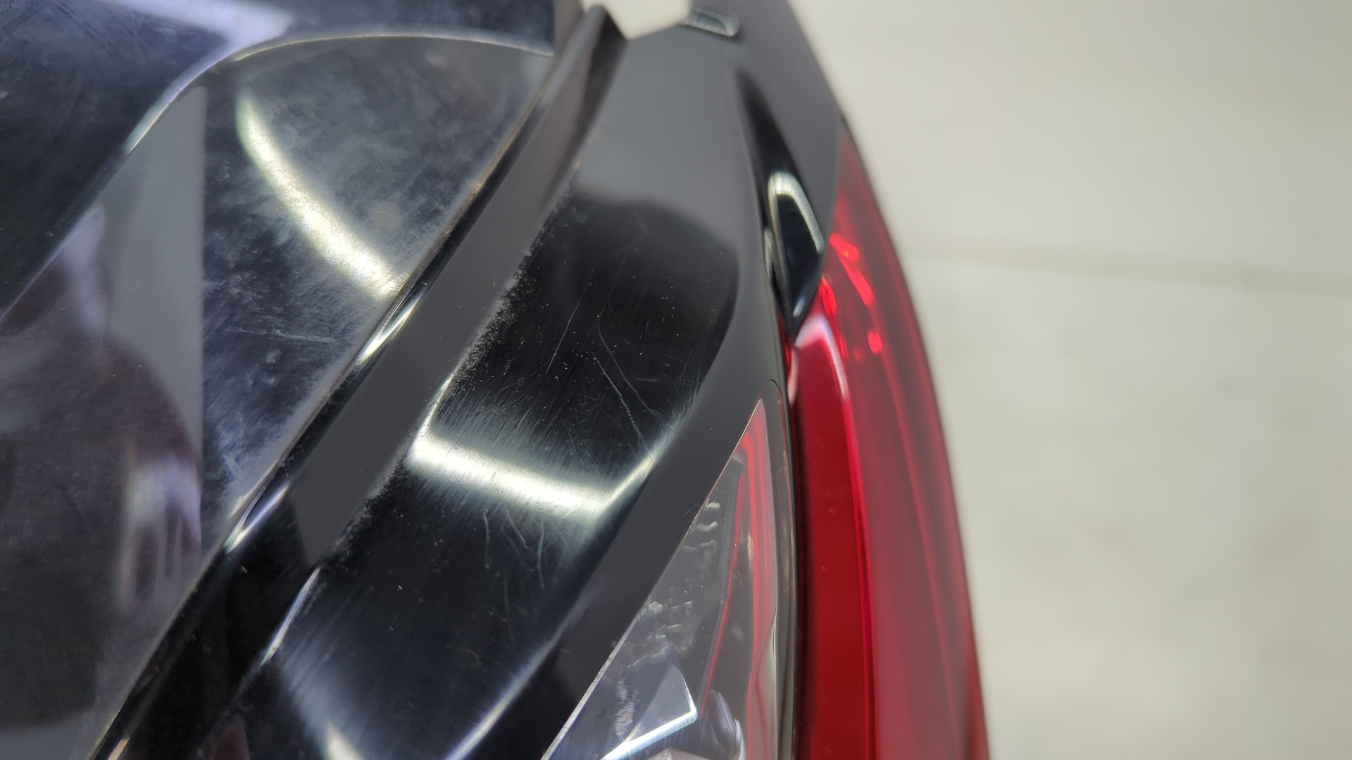 Фонарь задний правый