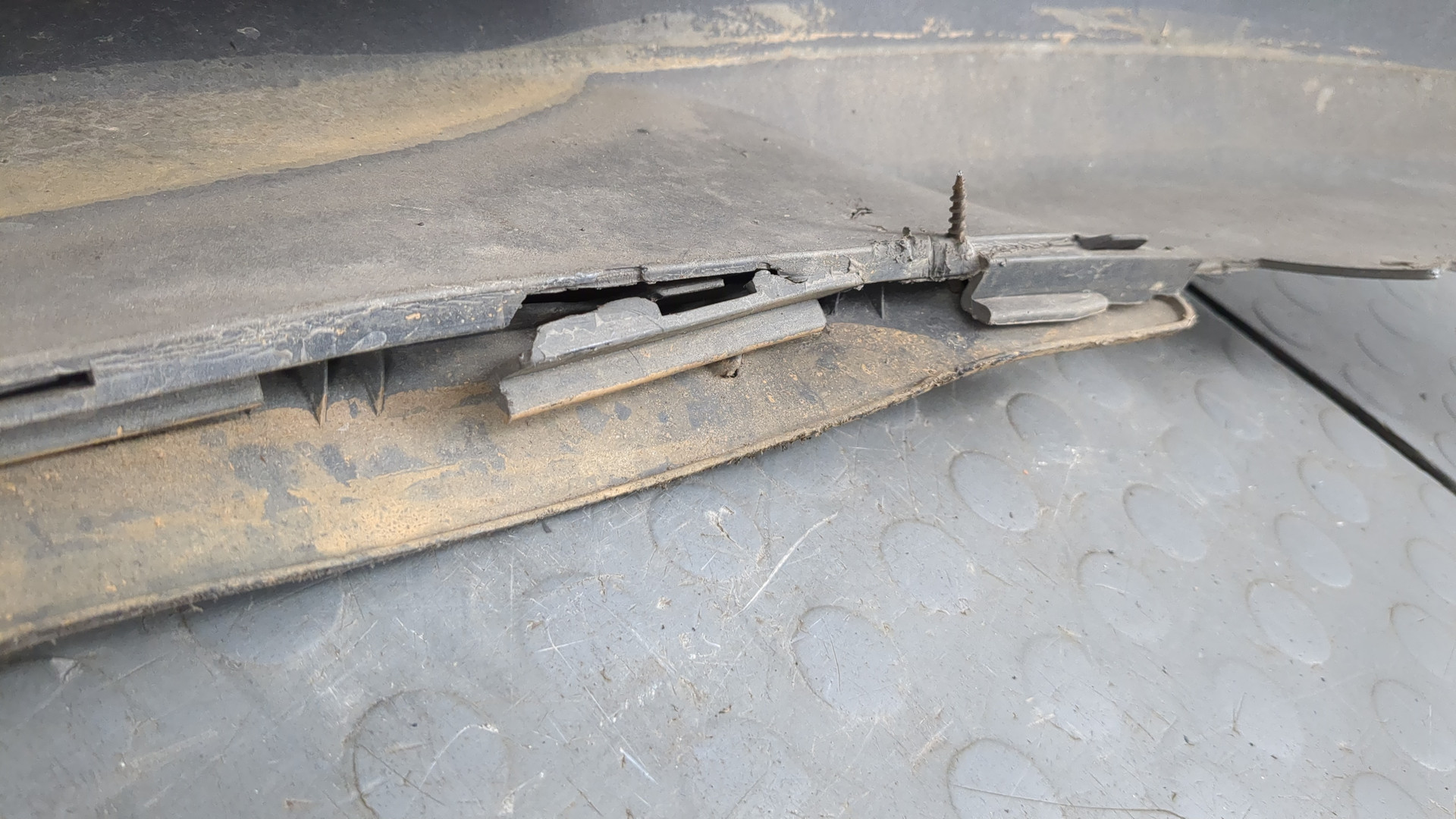 Бампер передний