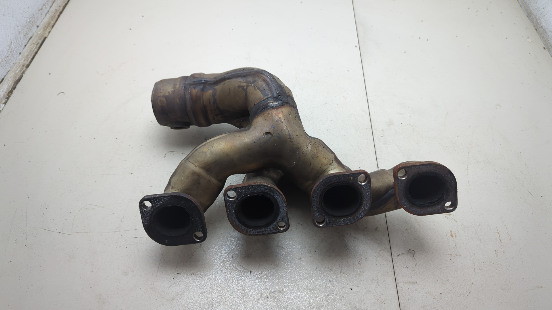 Коллектор выпускной