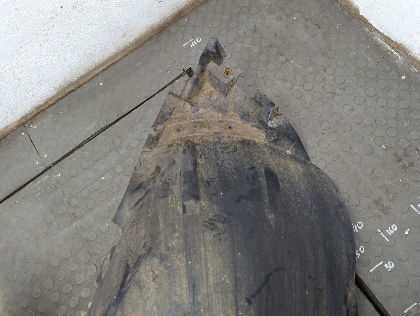 Локер передний правый