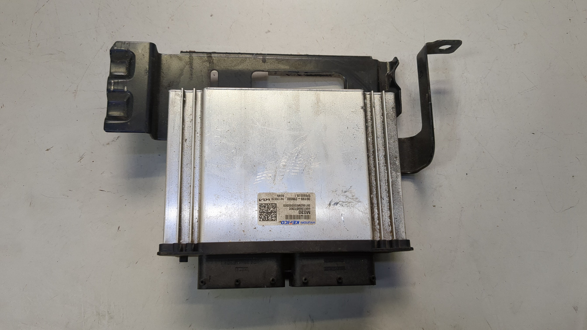 Блок управления двигателем