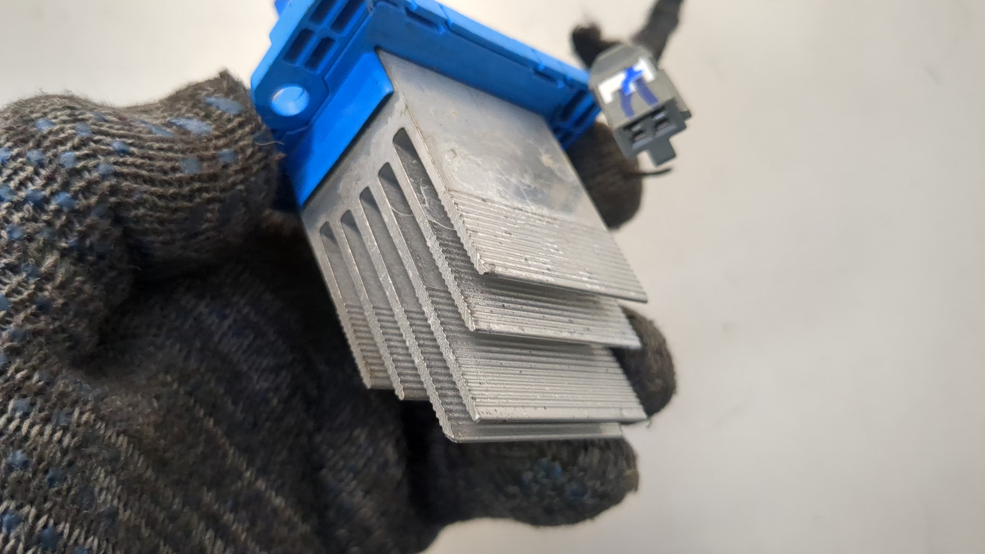 Резистор отопителя