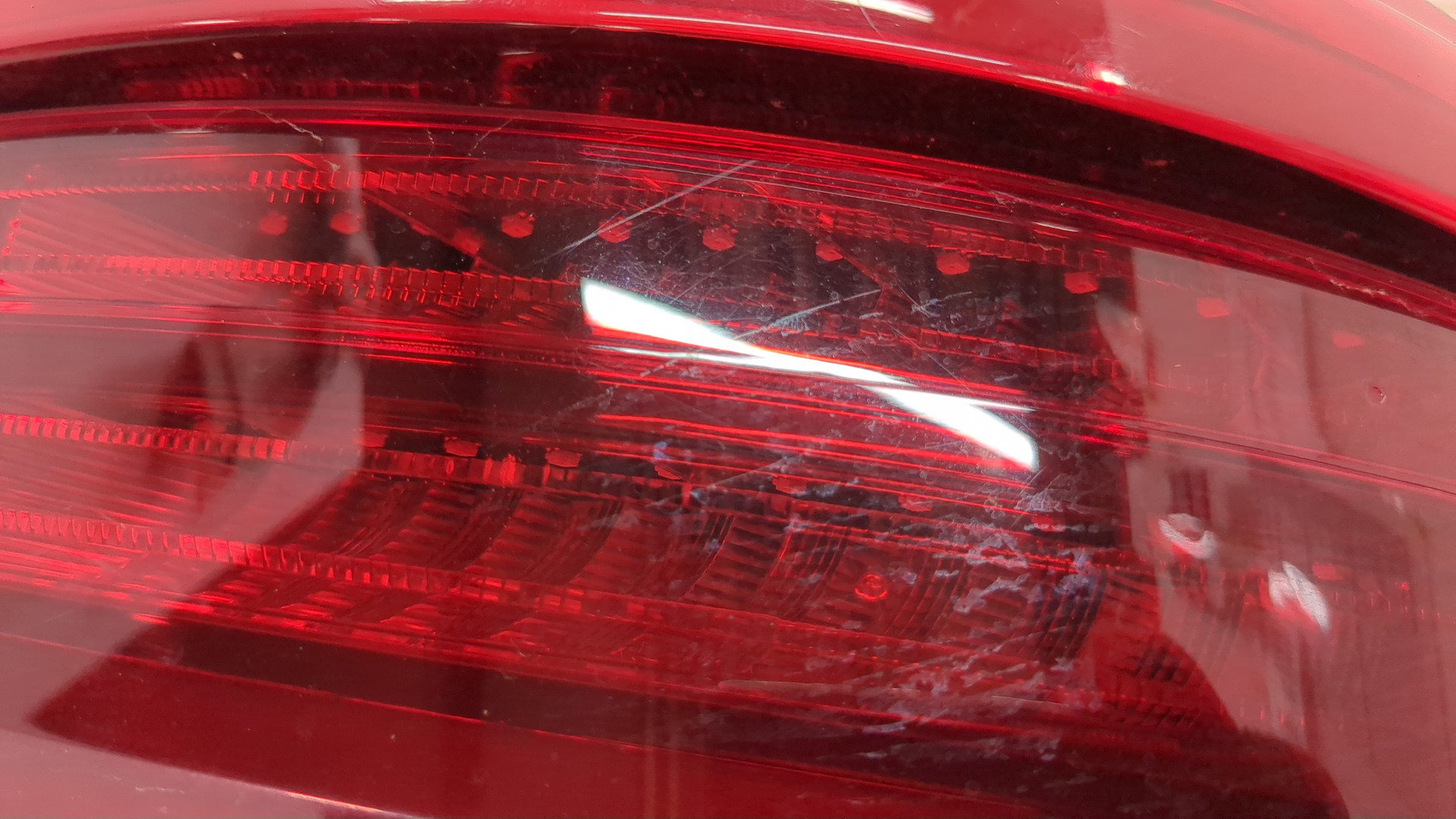 Фонарь задний правый