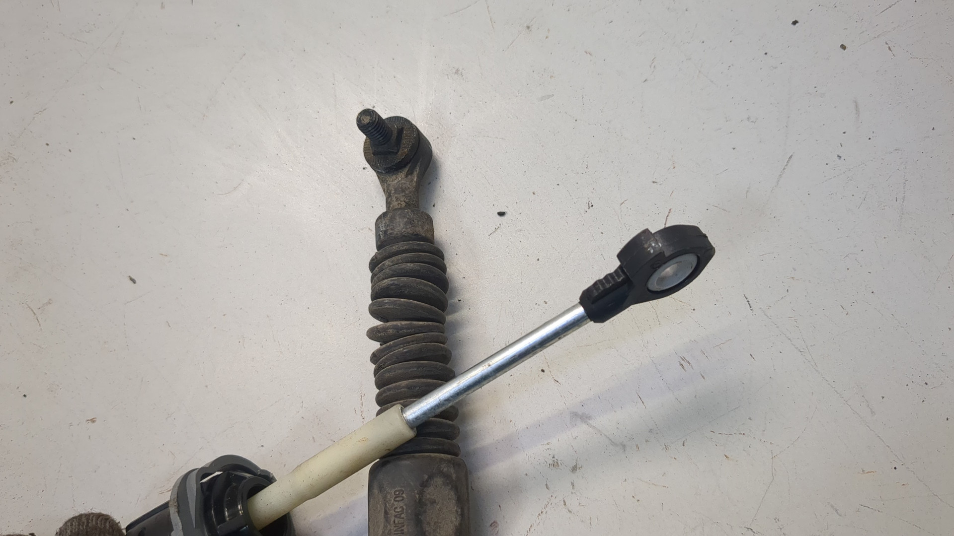 Трос КПП (выбора/переключения передач)