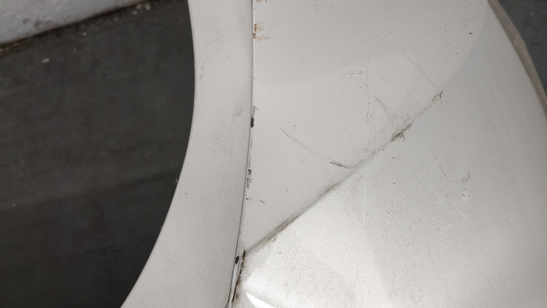 Бампер задний