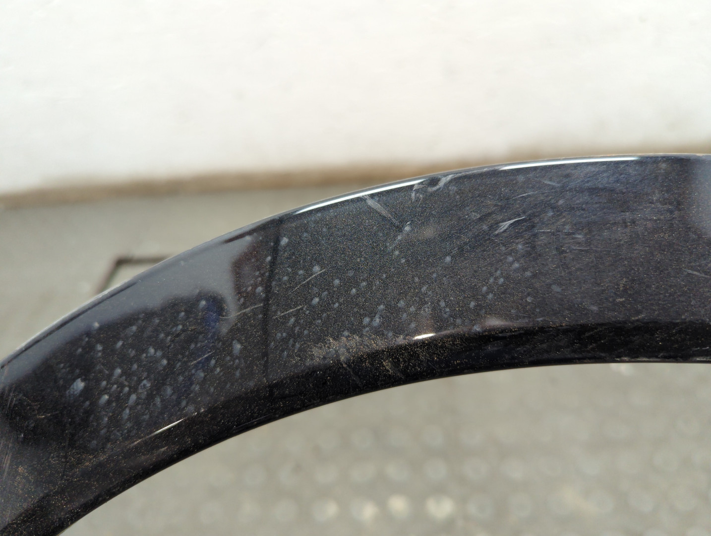 Молдинг заднего крыла правого