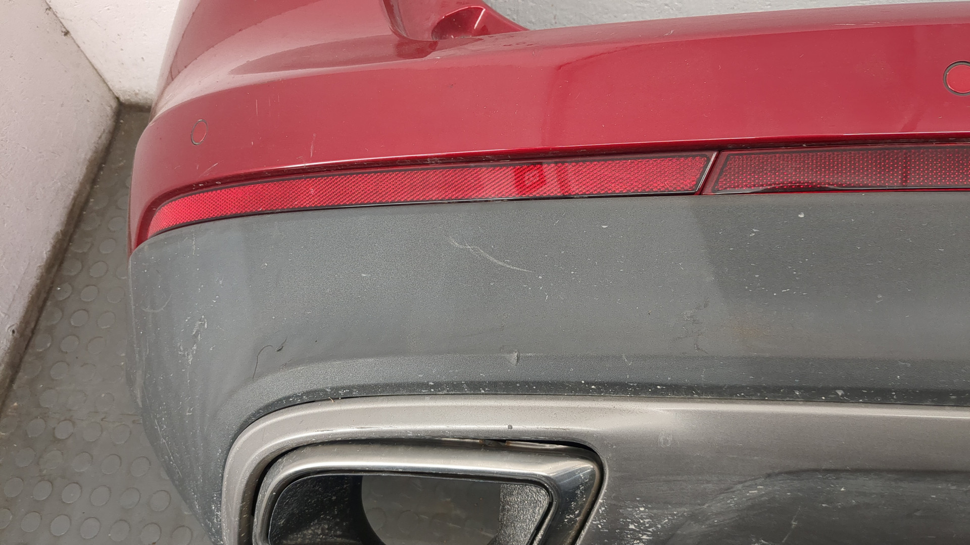 Бампер задний