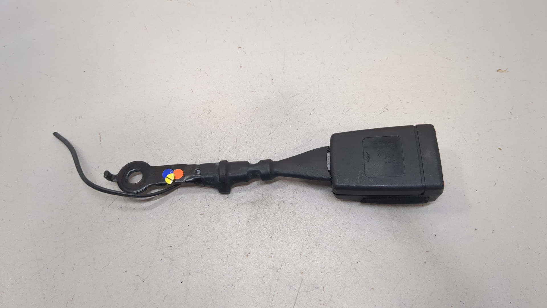 Ответная часть ремня безопасности