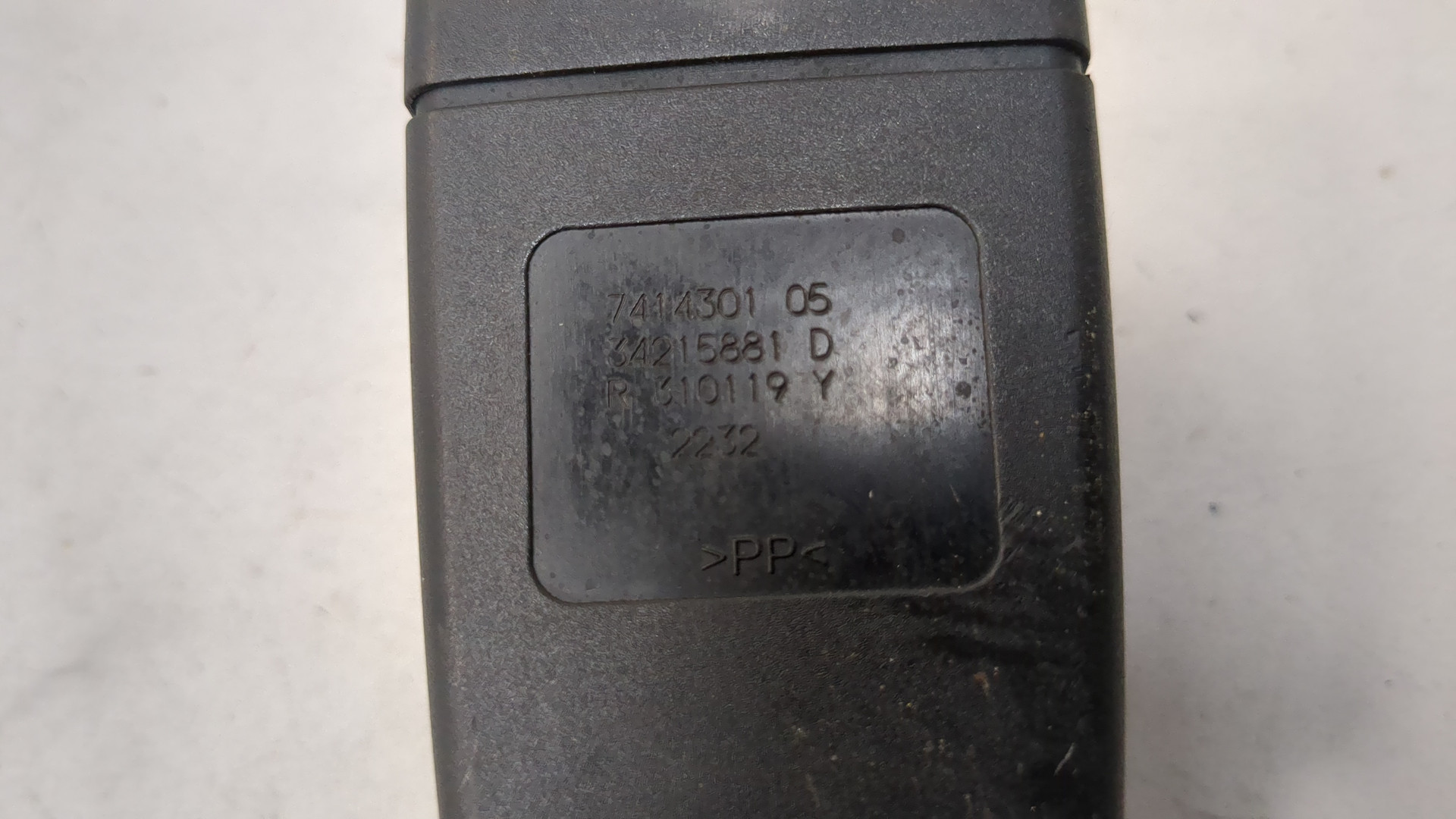 Ответная часть ремня безопасности