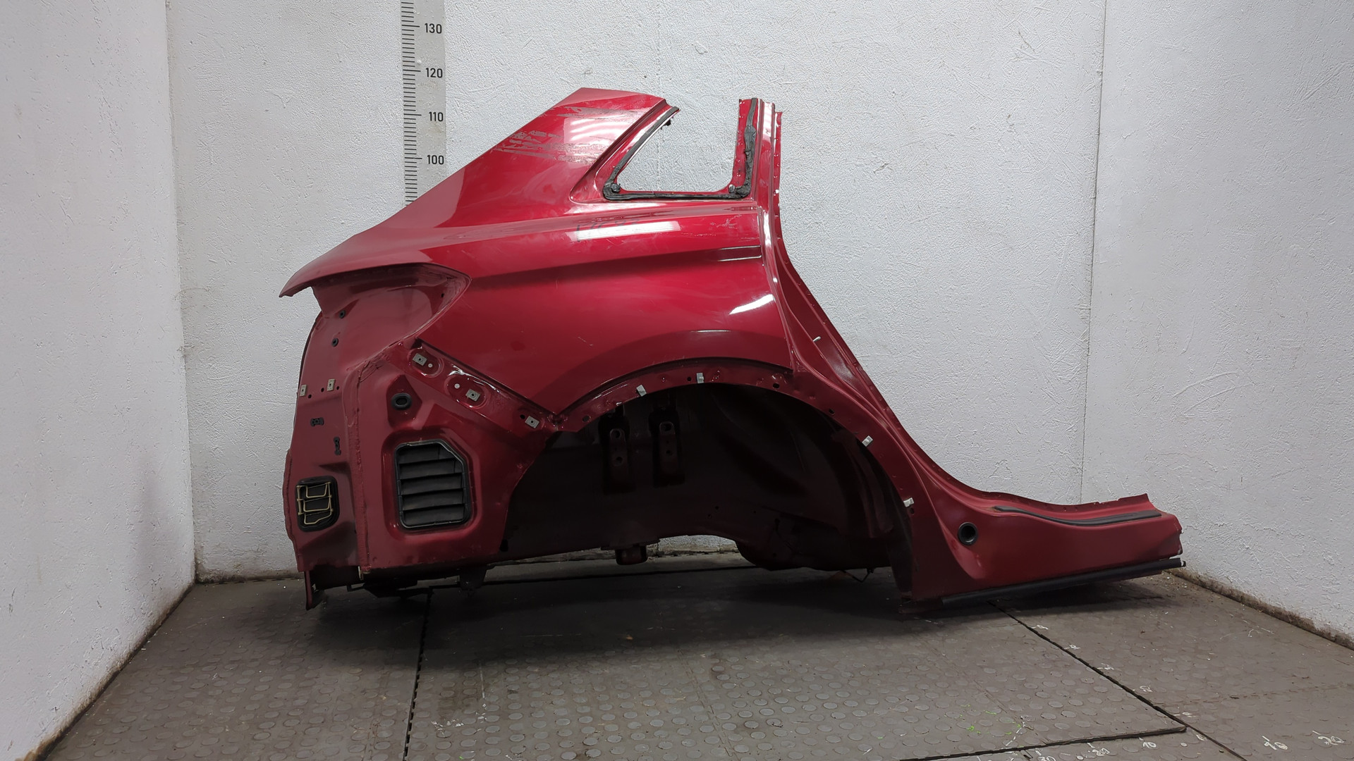 Кузовной элемент