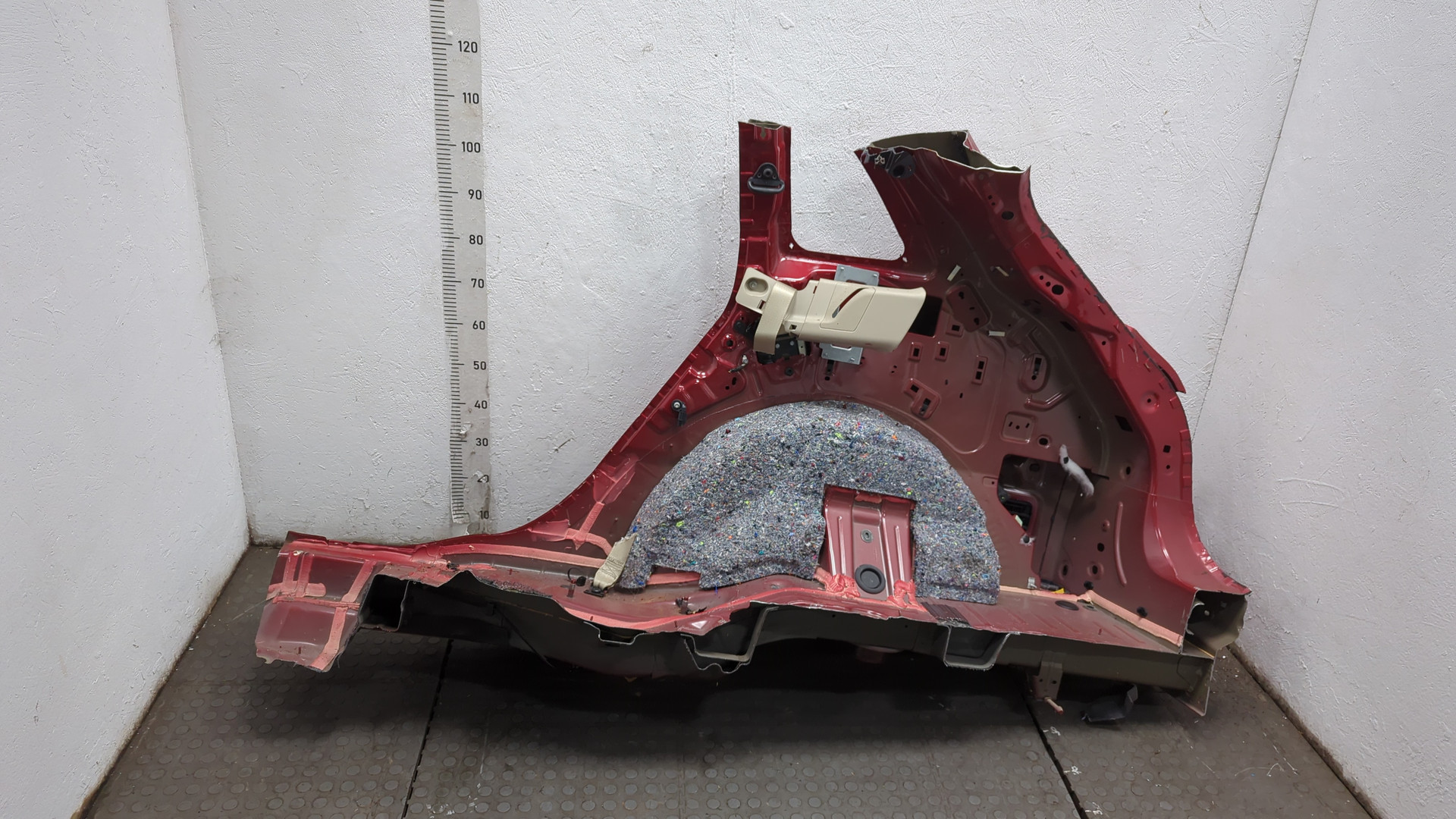 Кузовной элемент