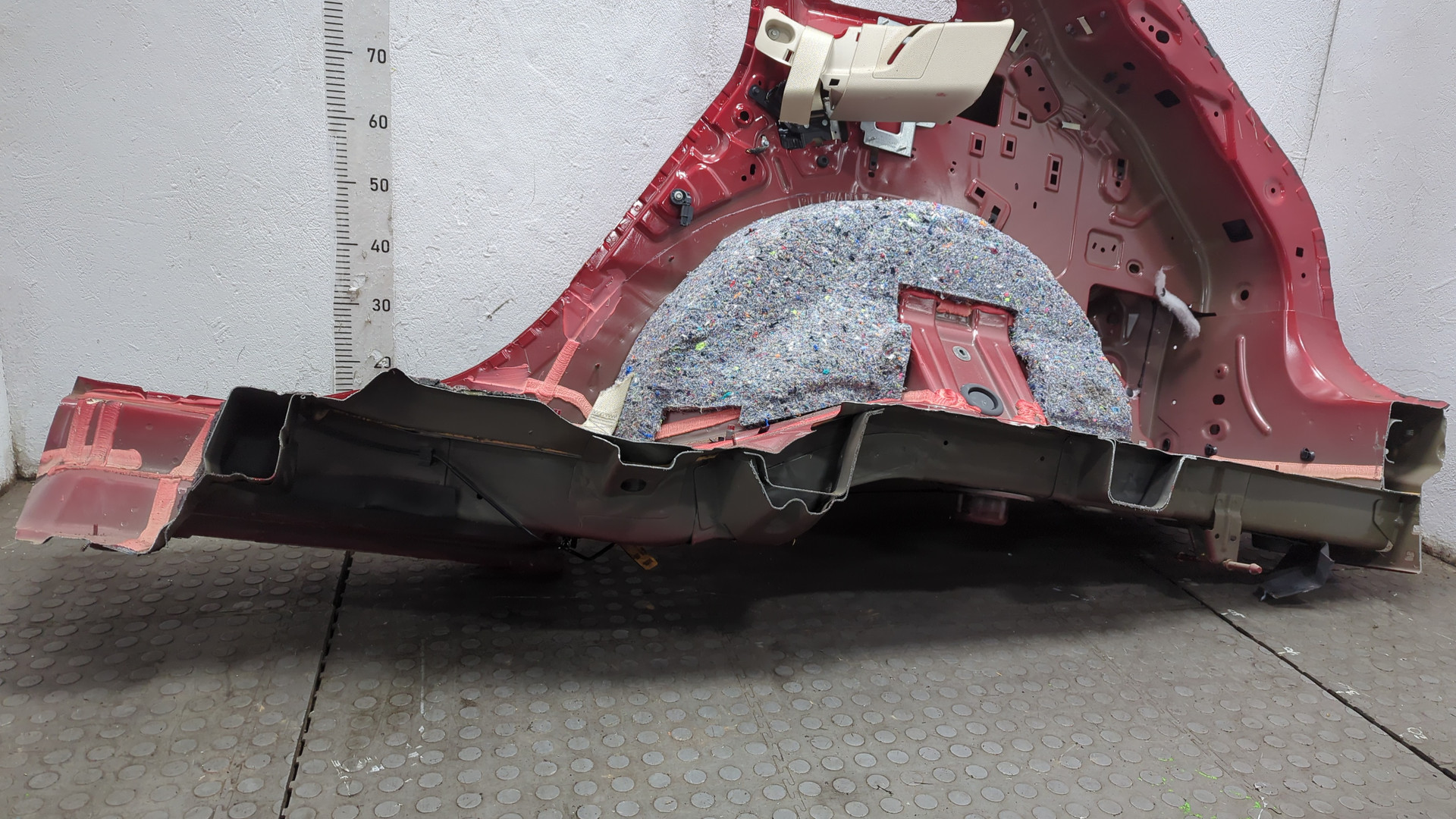 Кузовной элемент